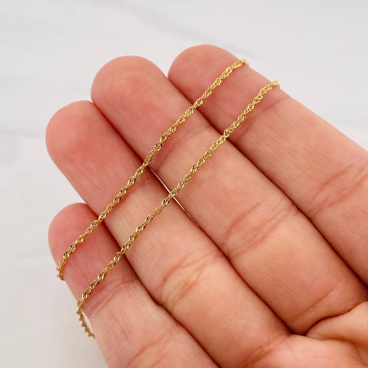 Singapore Chain 1.4g / 18 in / 1.1mm Yellow Gold 18K