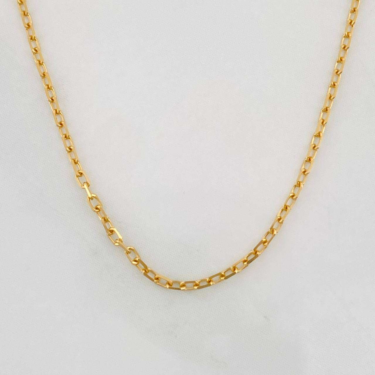 Cadena Aro Seguido 1.4g / 18 in / 0.7mm Oro Amarillo 18K