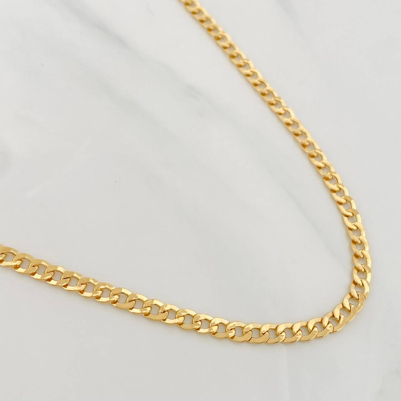 Cadena Cubana 7.45g / 24 in / 2.45mm Oro Amarillo 18K