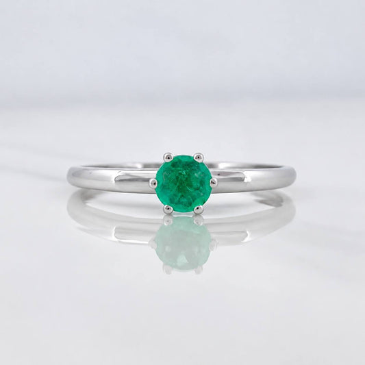 Anillo Solitario Esmeralda 29pts 1.75g / T6 3/4 Oro Blanco 18K