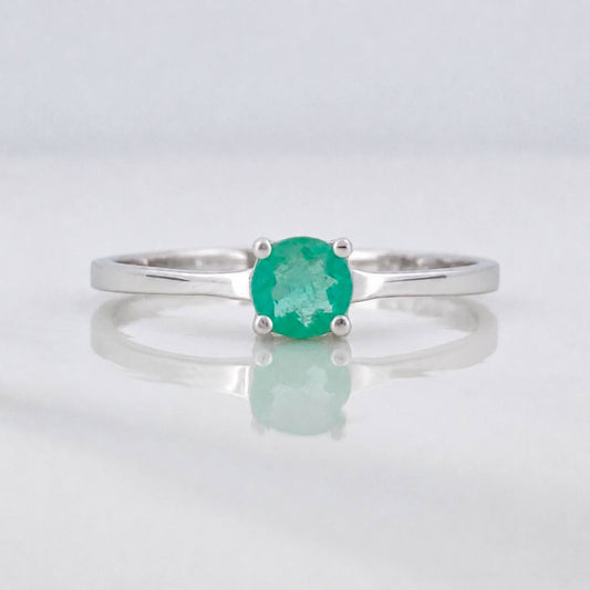Anillo Solitario Esmeralda 29pts 1.35g / T6 1/2 Oro Blanco 18K
