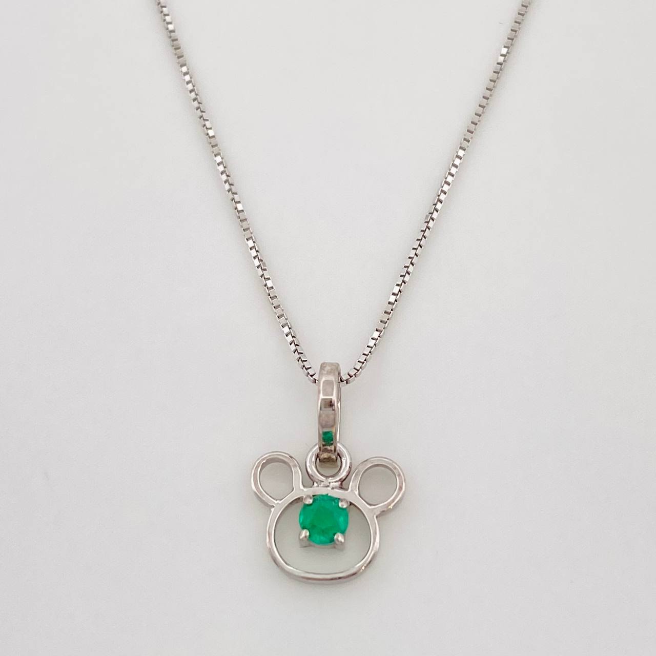 Venetian Chain Set + Bear Pendant Emerald 6pts / 1.35g / 18 in 18K White Gold
