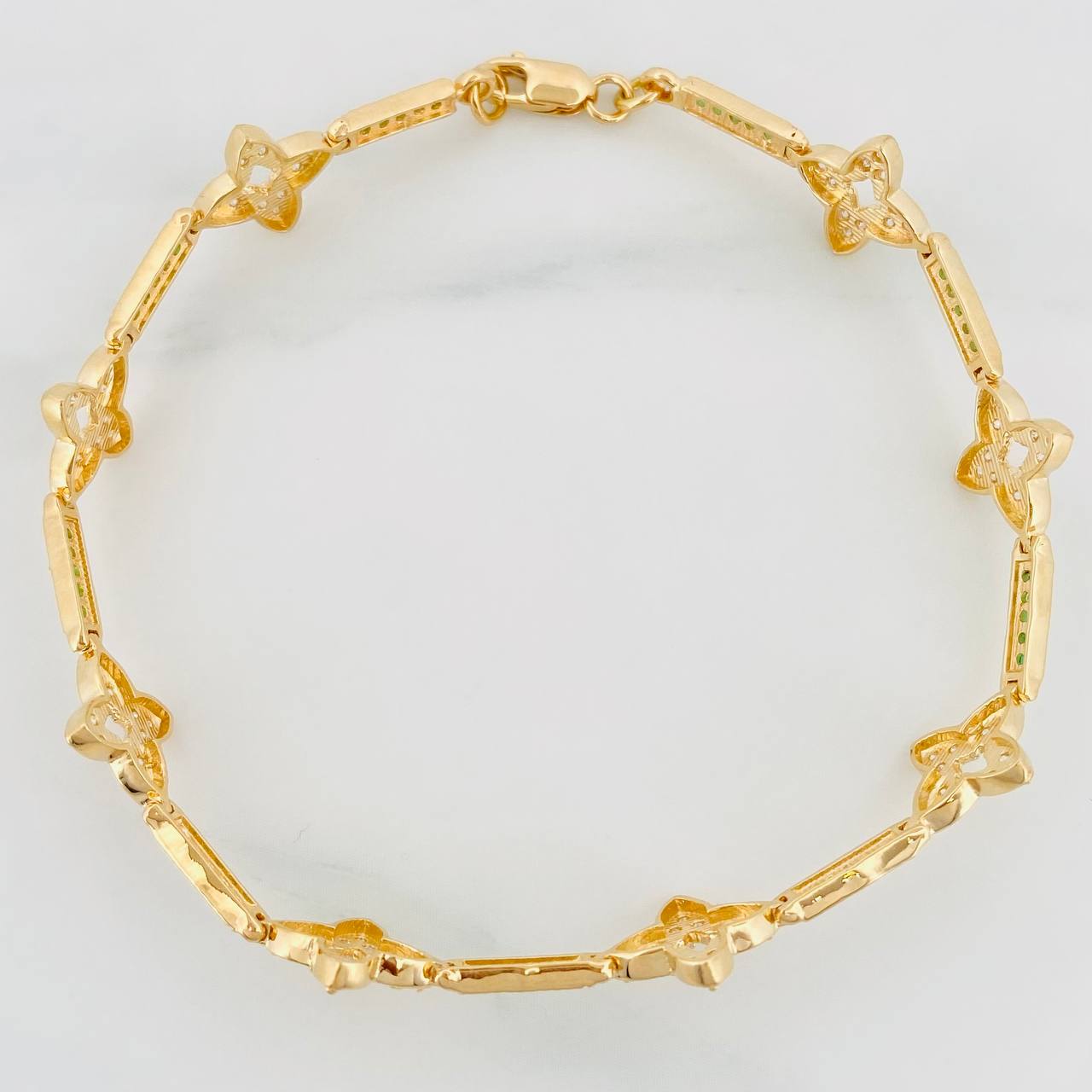 Pulso Flores 8.1g / 7 1/4 in / 2.23mm Oro Amarillo 18K