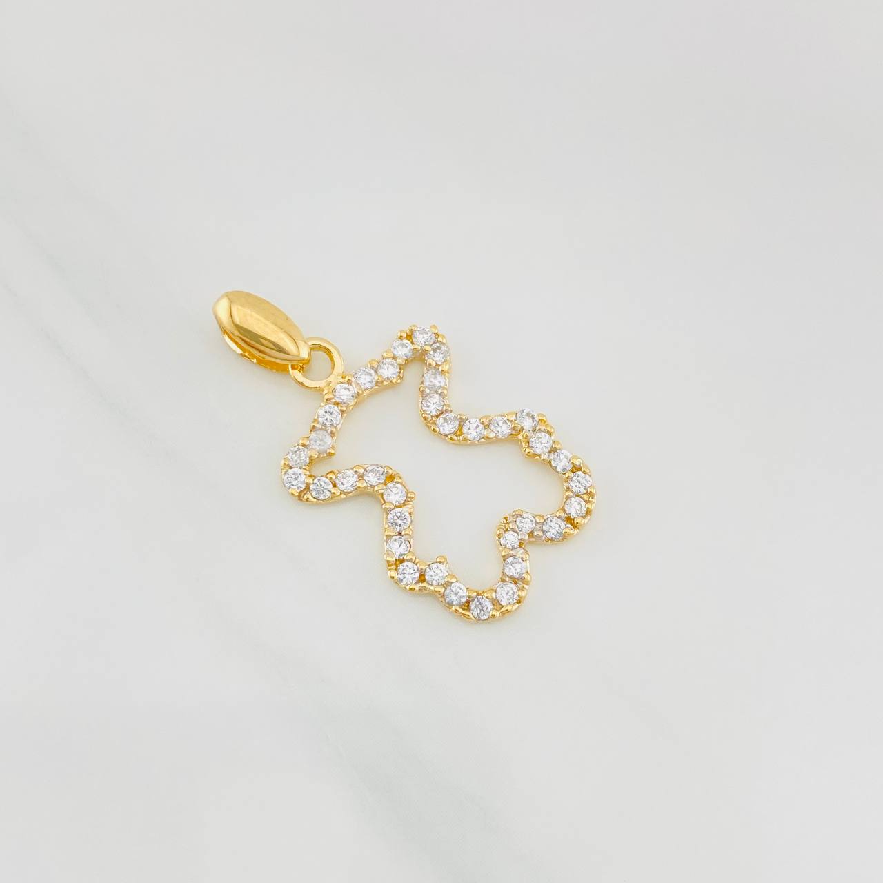 Dije Silueta Oso Ts 2g / 1 in Dos Oros Amarillo Blanco 18K