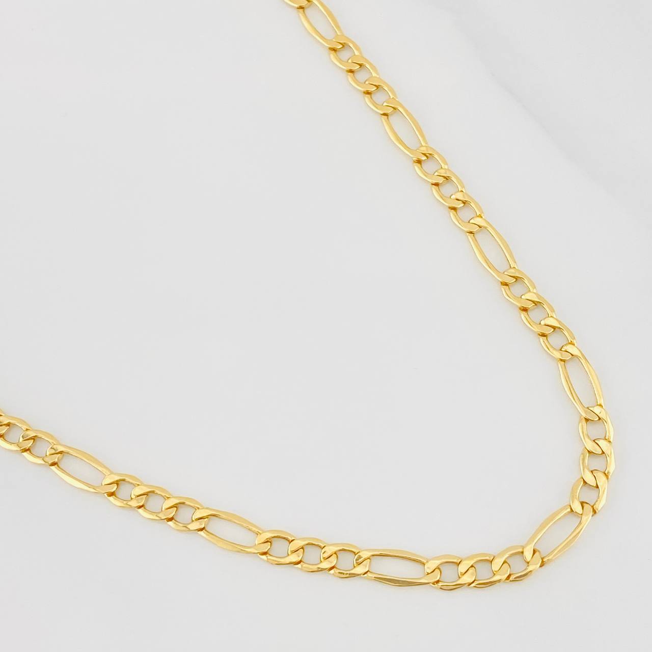 Cadena Figaro 7.55g / 24 in / 4.2mm Oro Amarillo 18K