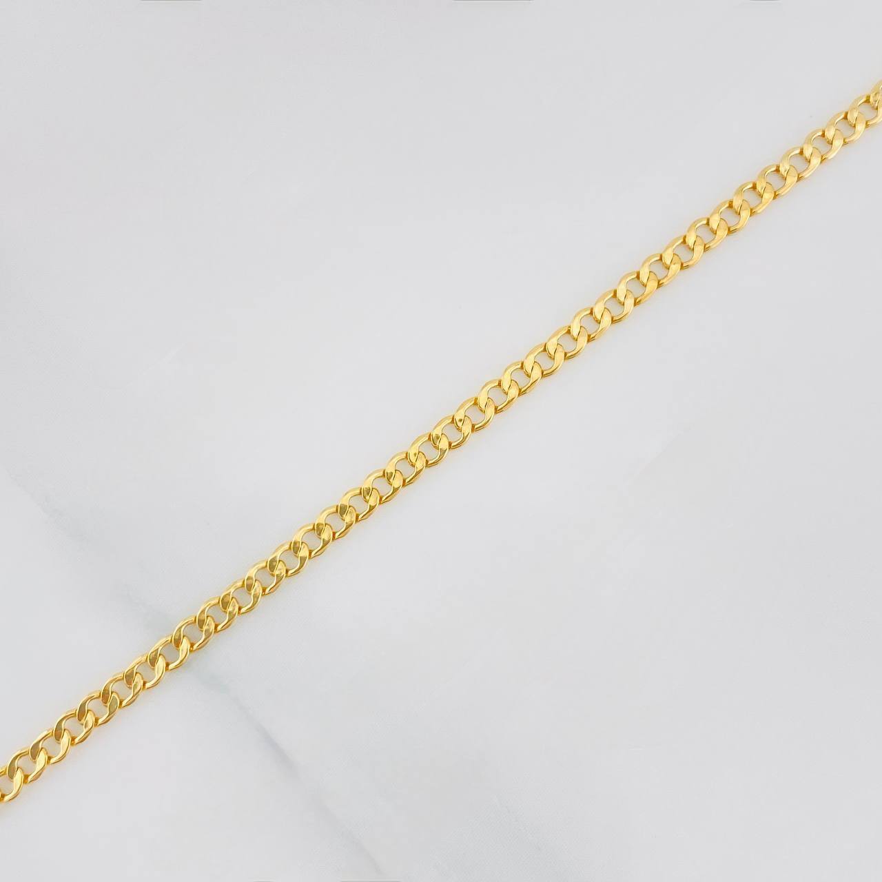 Pulso Cubano 0.8g / 7 1/2 in / 2.14mm Oro Amarillo 18K