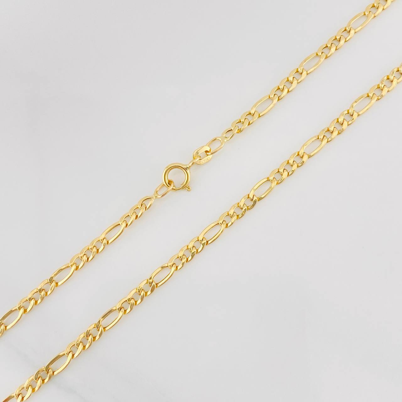 Cadena Figaro 2.15g / 20 in / 2.59mm Oro Amarillo 18K
