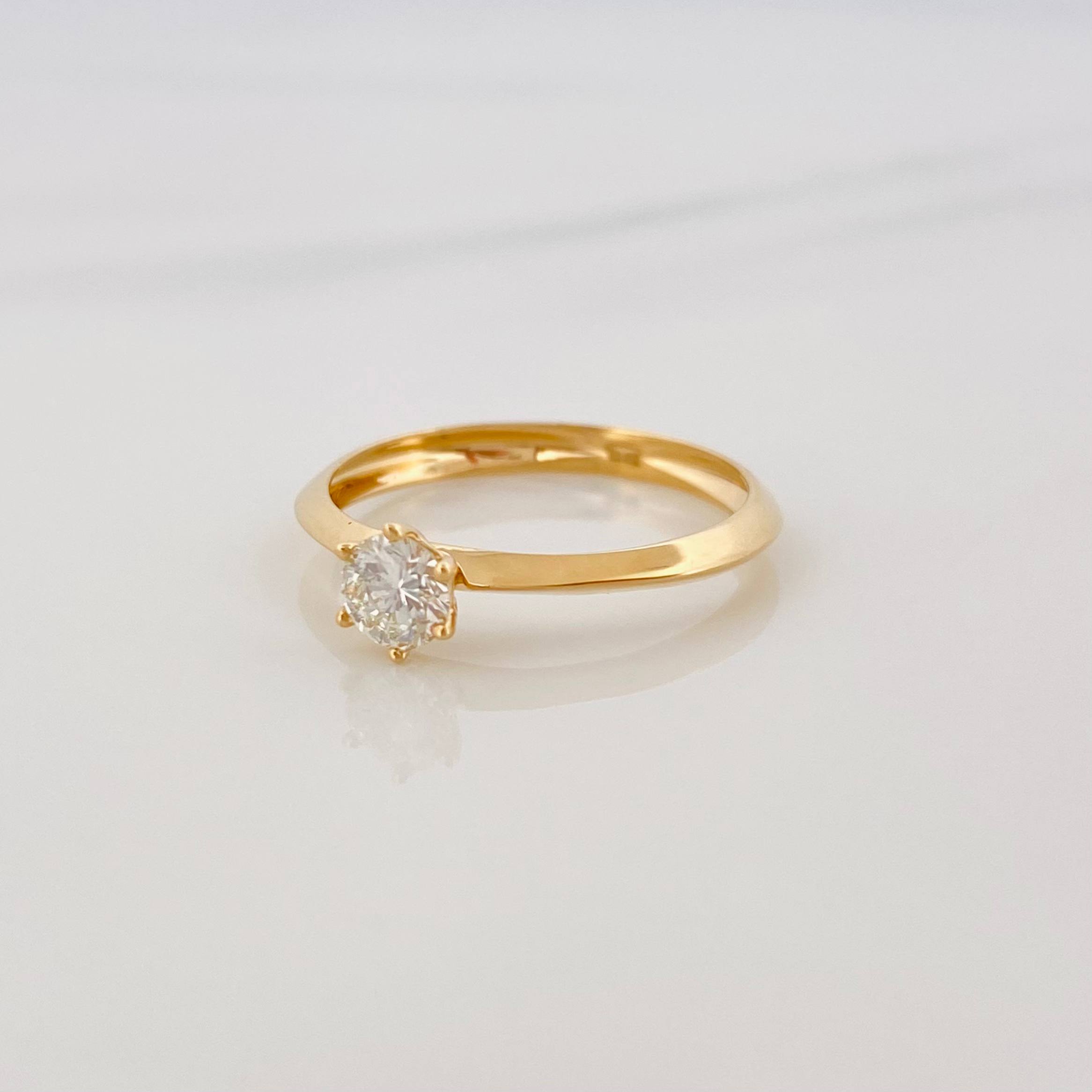 Anillo Solitario Diamantes 28Pts 1.15 g / T5 3/4 Oro Amarillo 18K
