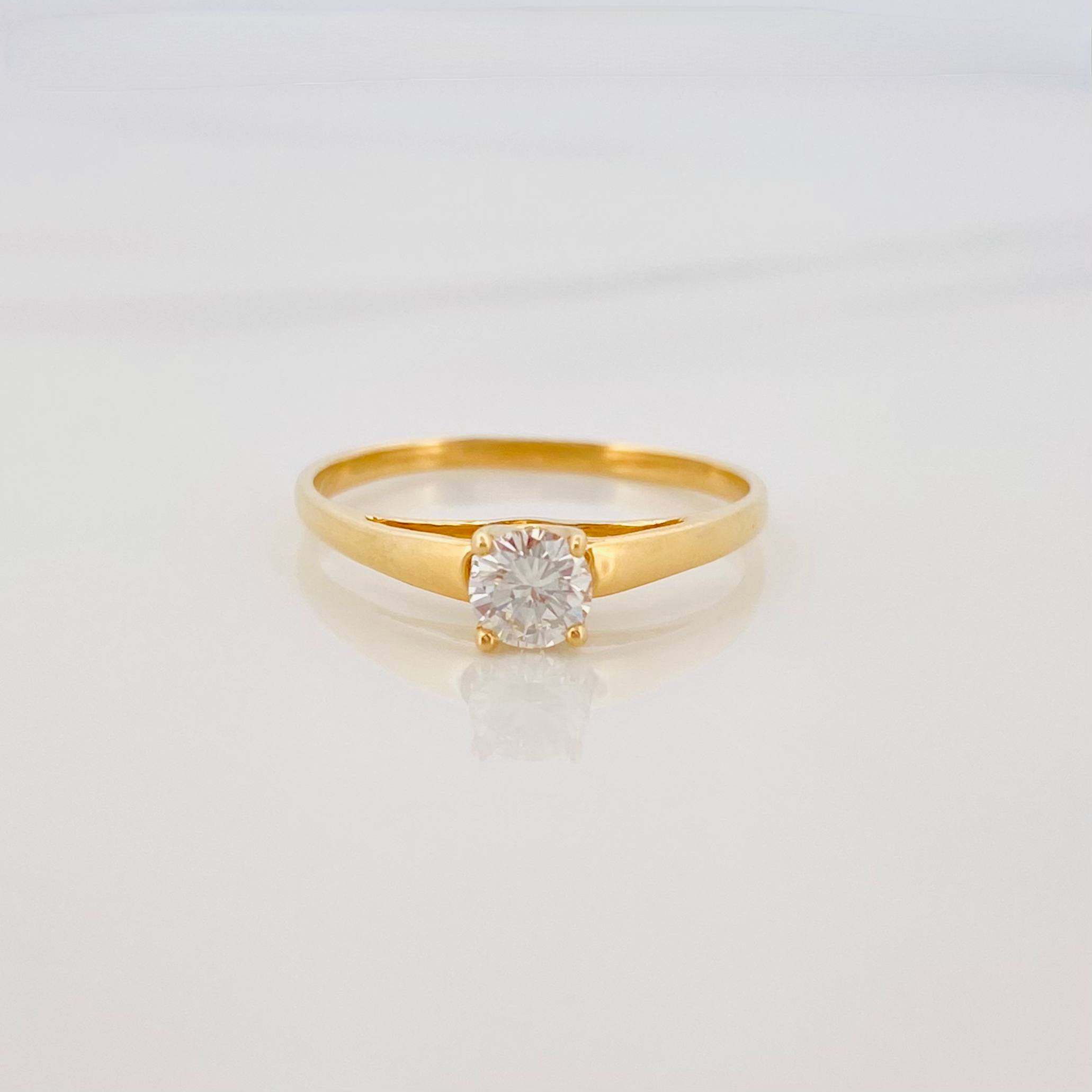 Anillo Solitario Diamantes 25Pts 1.35 g / T6 Oro Amarillo 18K