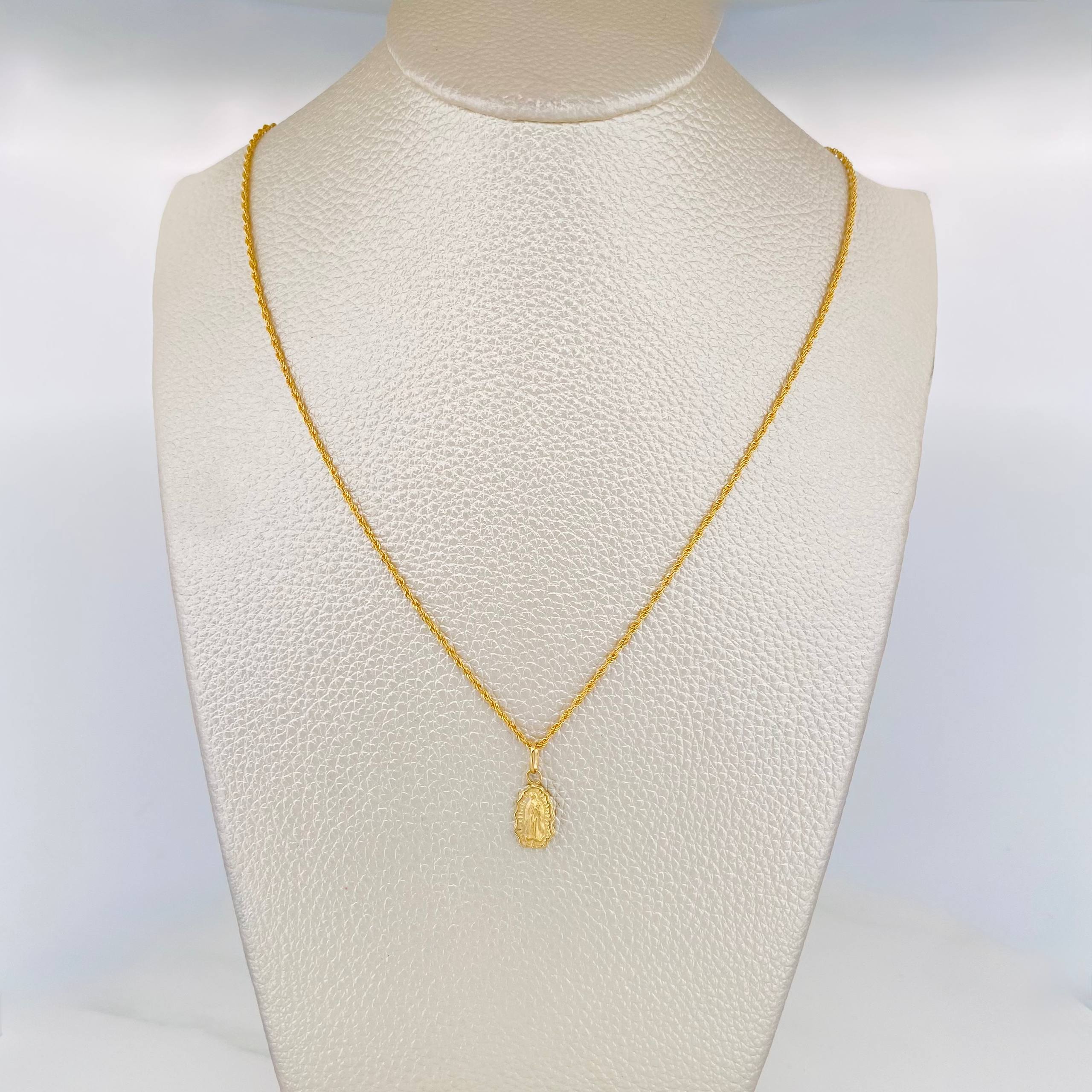 Set Cadena Lazo + Dije Silueta Virgen Guadalupe / 1.25 g / 17 3/4 in Oro Amarillo 18K