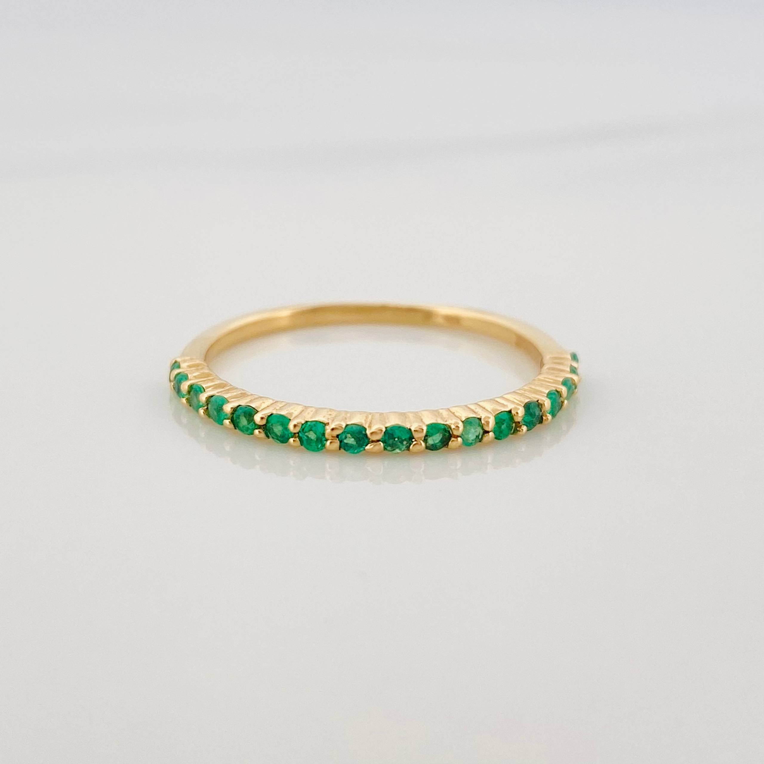 Anillo Churumbela Esmeralda 15Pts 1.3 g / T6 Oro Amarillo 18K