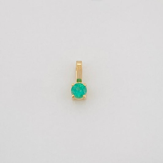 Dije Cuadrado Esmeralda 10Pts 0.2 g / 1/4 in Oro Amarillo 18K
