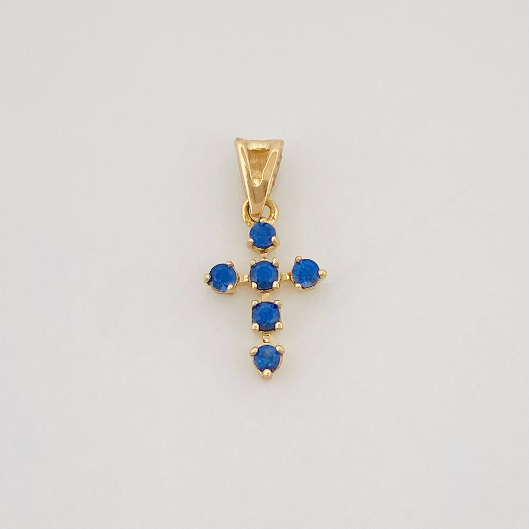 Dije Cruz Zafiro 18Pts 0.4 g / 1/2 in Oro Amarillo 18K