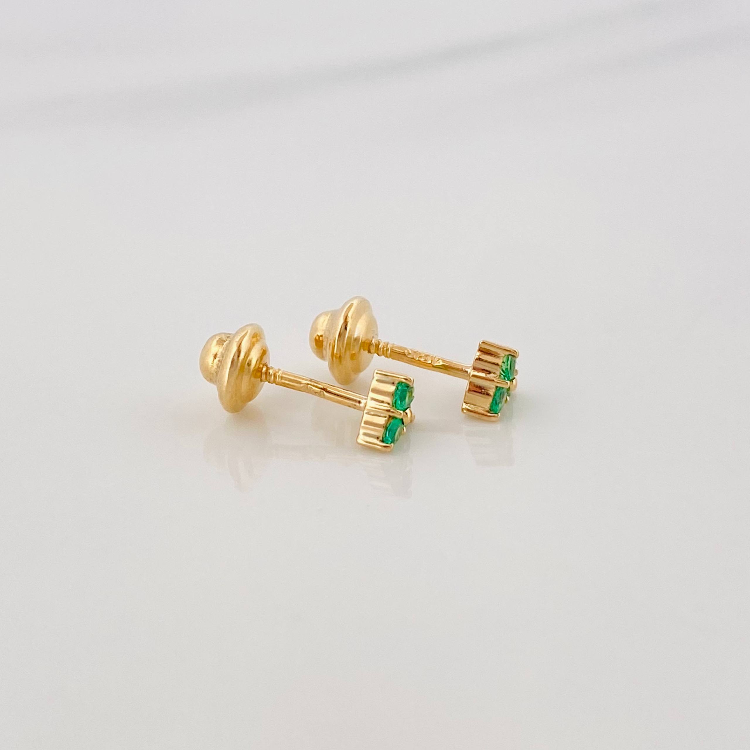 Topos Triangulo Esmeralda 15Pts 0.65 g / in / 1.6 mm Oro Amarillo 18K