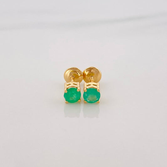 Stud Earrings Four Prongs Emerald 0.23Pts 0.7 g / in / 2.25 mm Yellow Gold 18K
