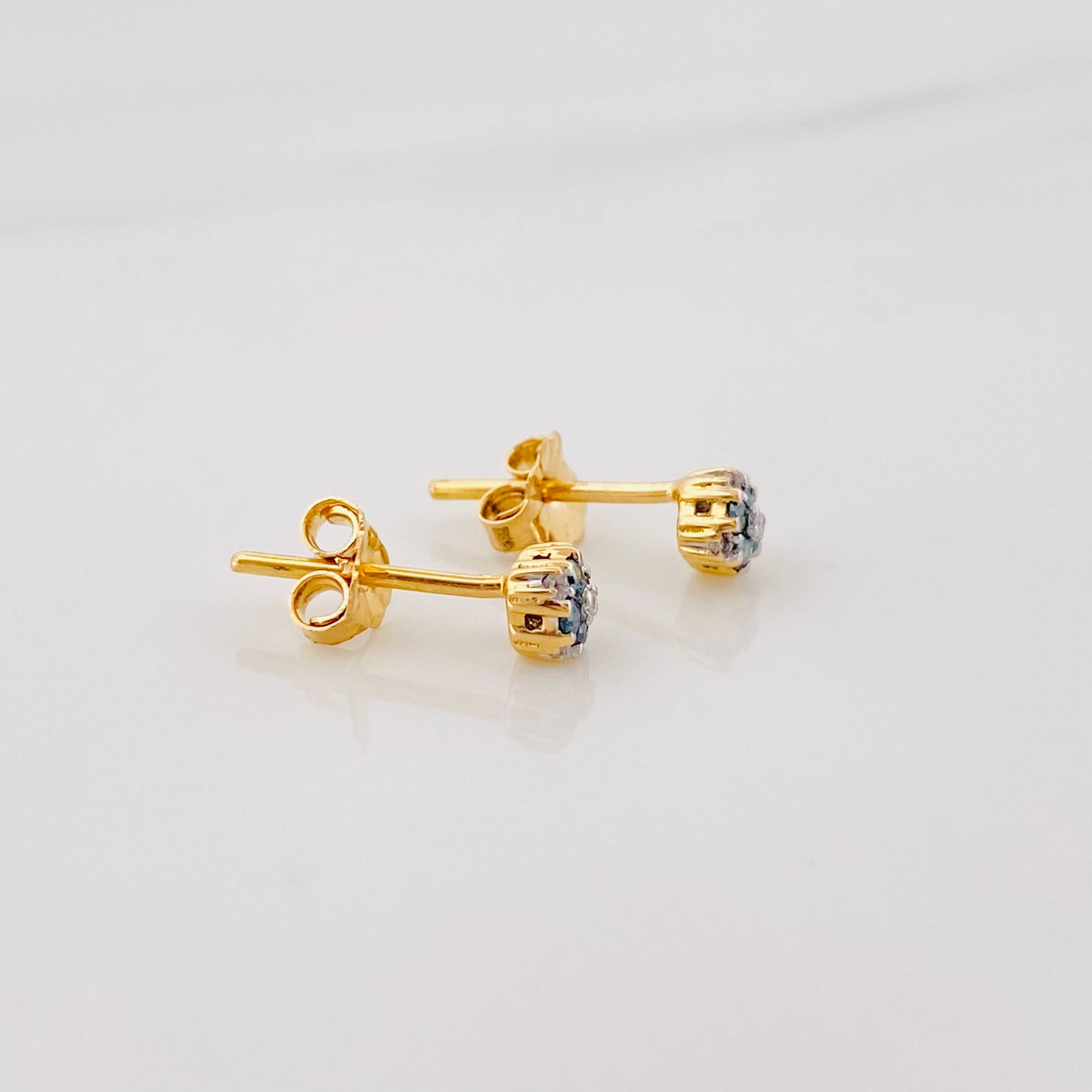 Topos Flor Diamantes 17Pts 1 g / in / 1 mm Oro Amarillo 18K
