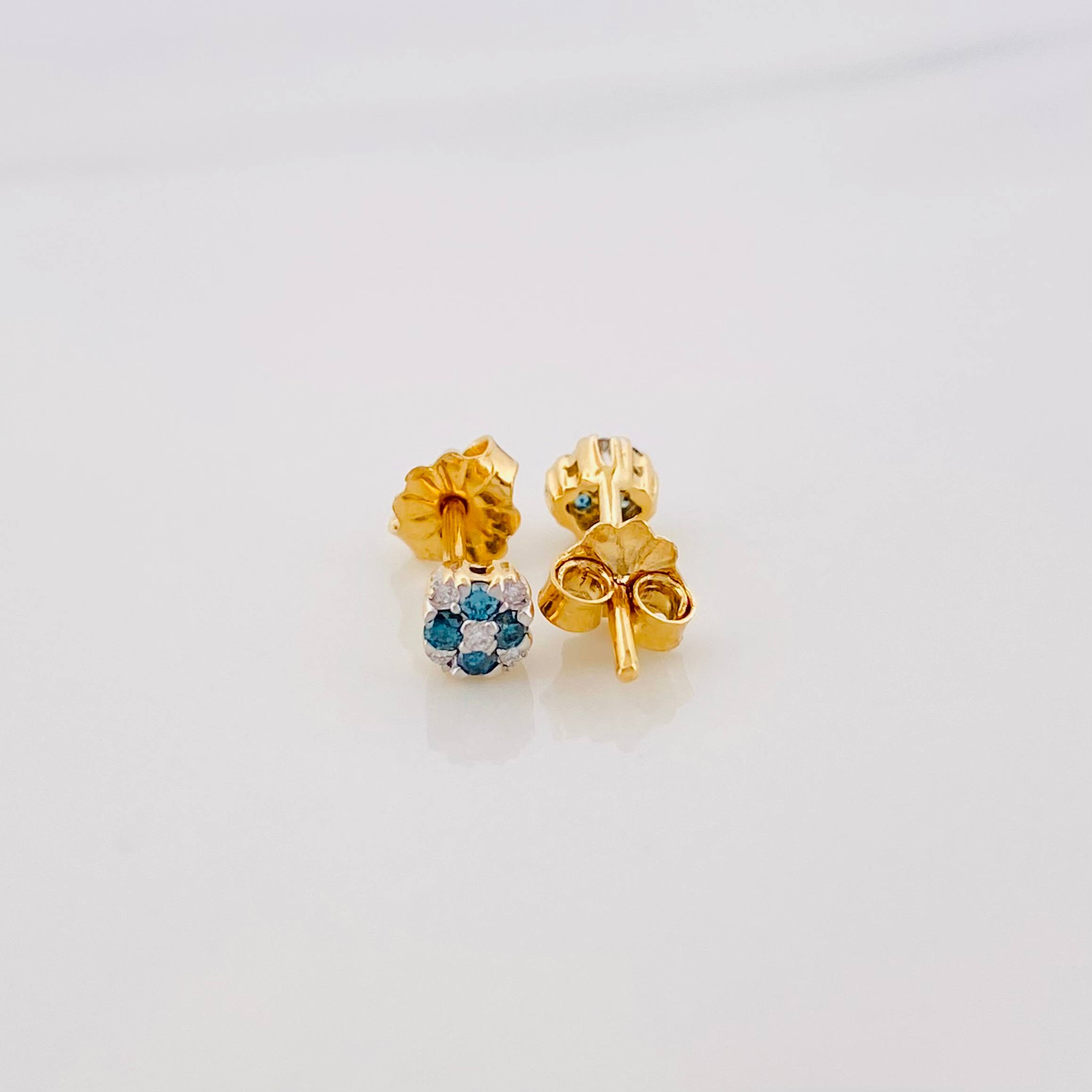 Topos Flor Diamantes 17Pts 1 g / in / 1 mm Oro Amarillo 18K