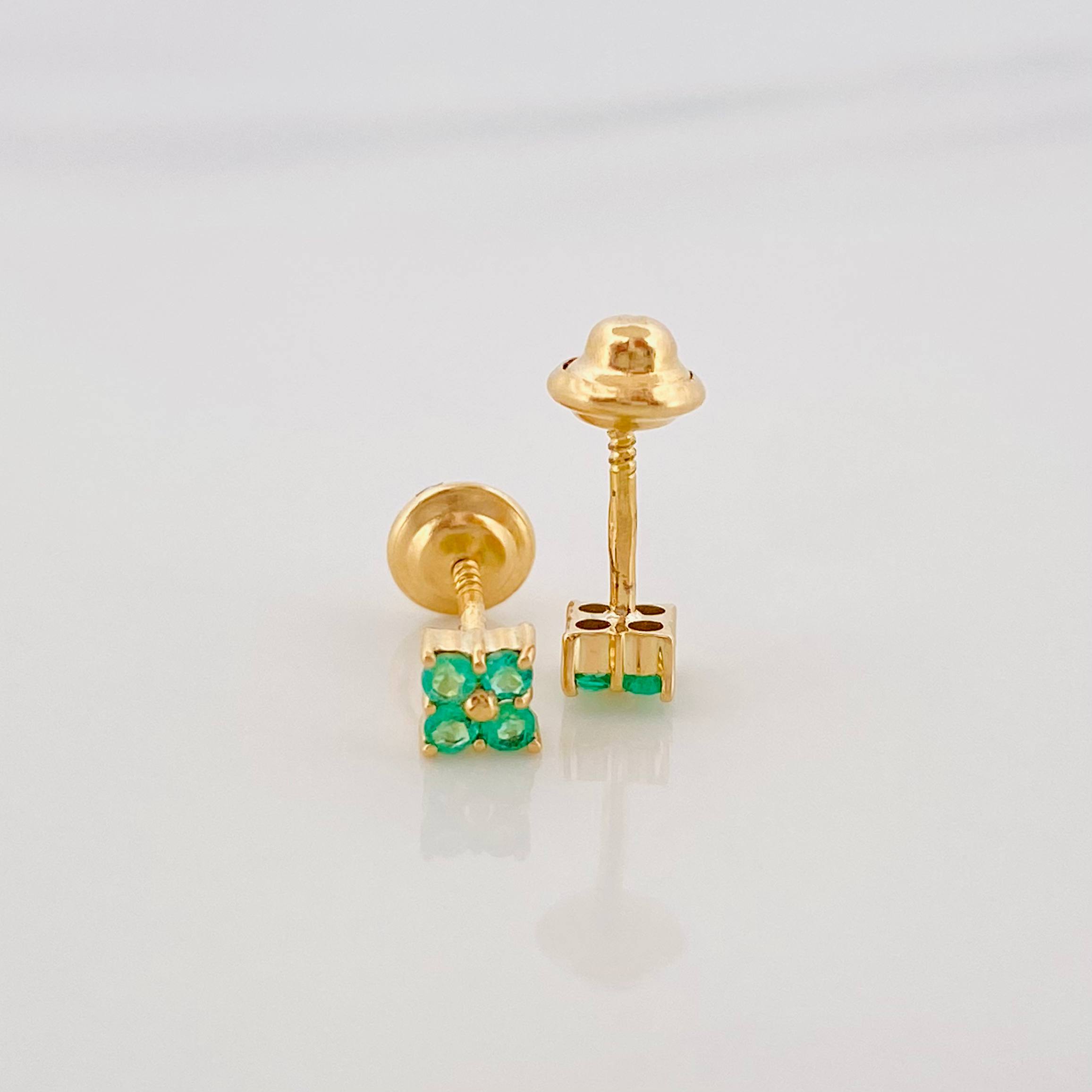Topos Flor Esmeralda 21Pts 0.75 g / in / 1.6 mm Oro Amarillo 18K