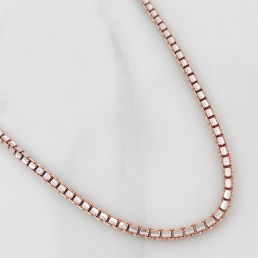 Venetian Chain 31.6 g / 25 3/4 in / 2.55 mm Two-Tone White Rose 18K Gold