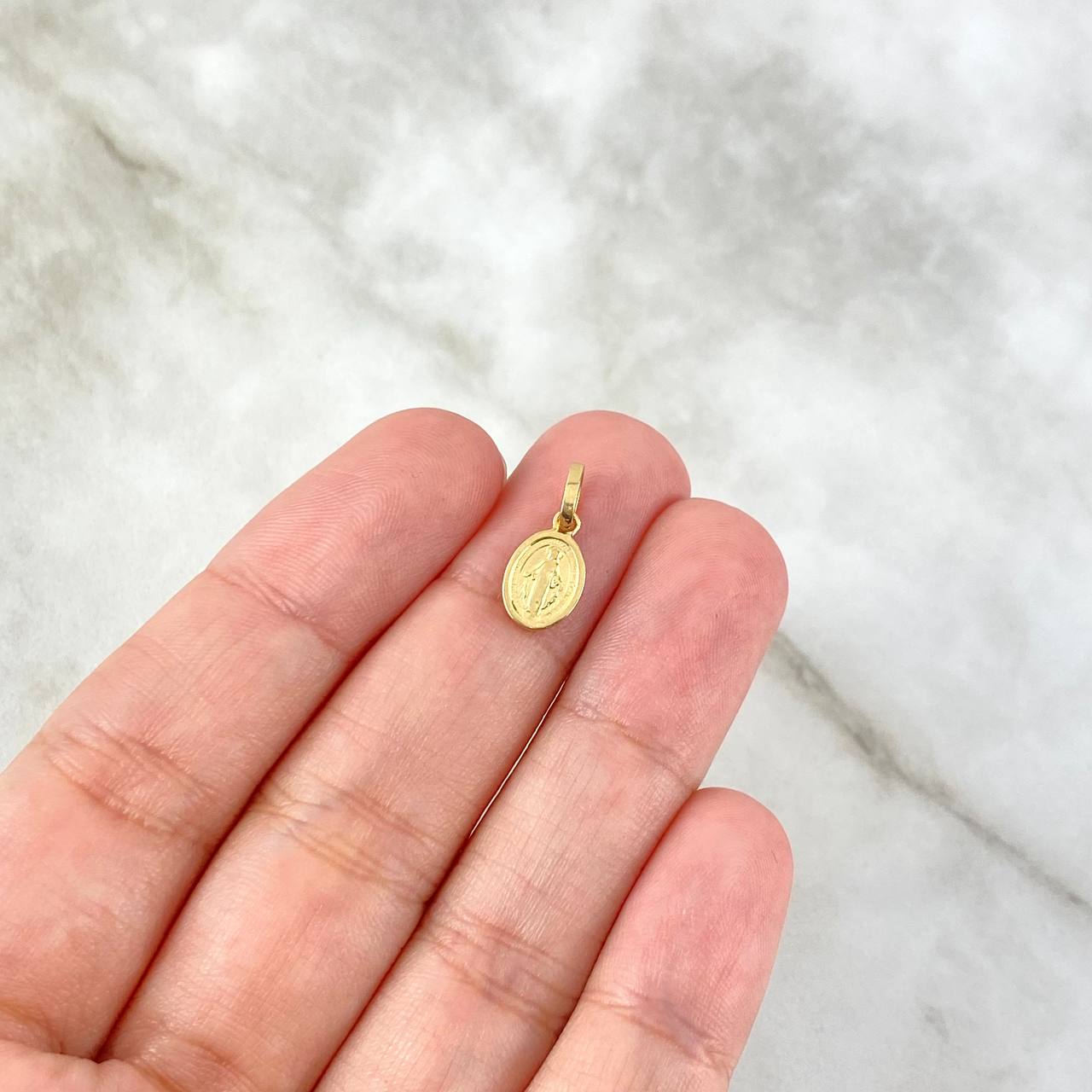 Pendant Virgen Milagrosa 0.6gr / 1.5cm / Yellow Gold