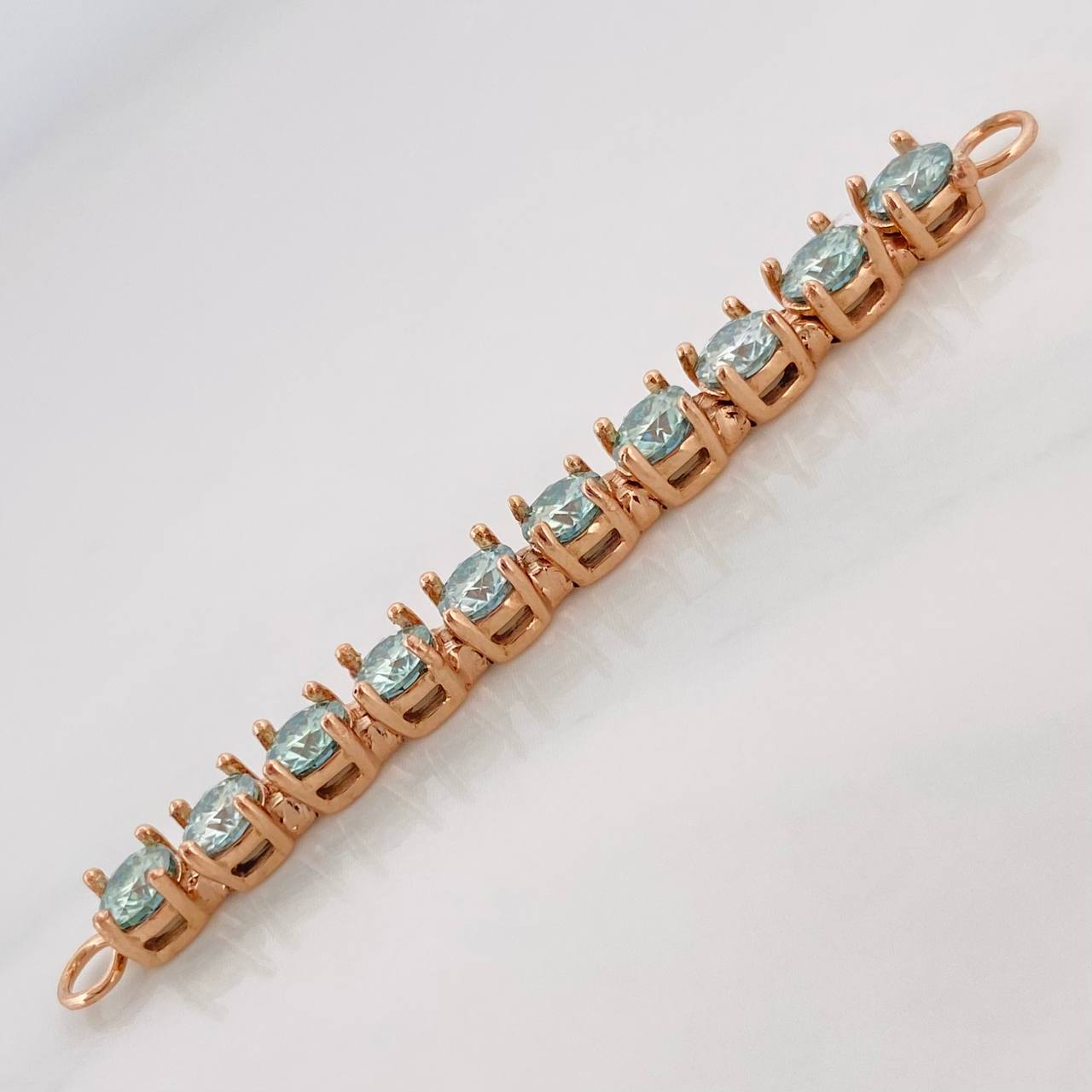 Herraje Tennis Moisanitas 3.3qts 4.15g / 2 1/4 in Oro Rosa 18K