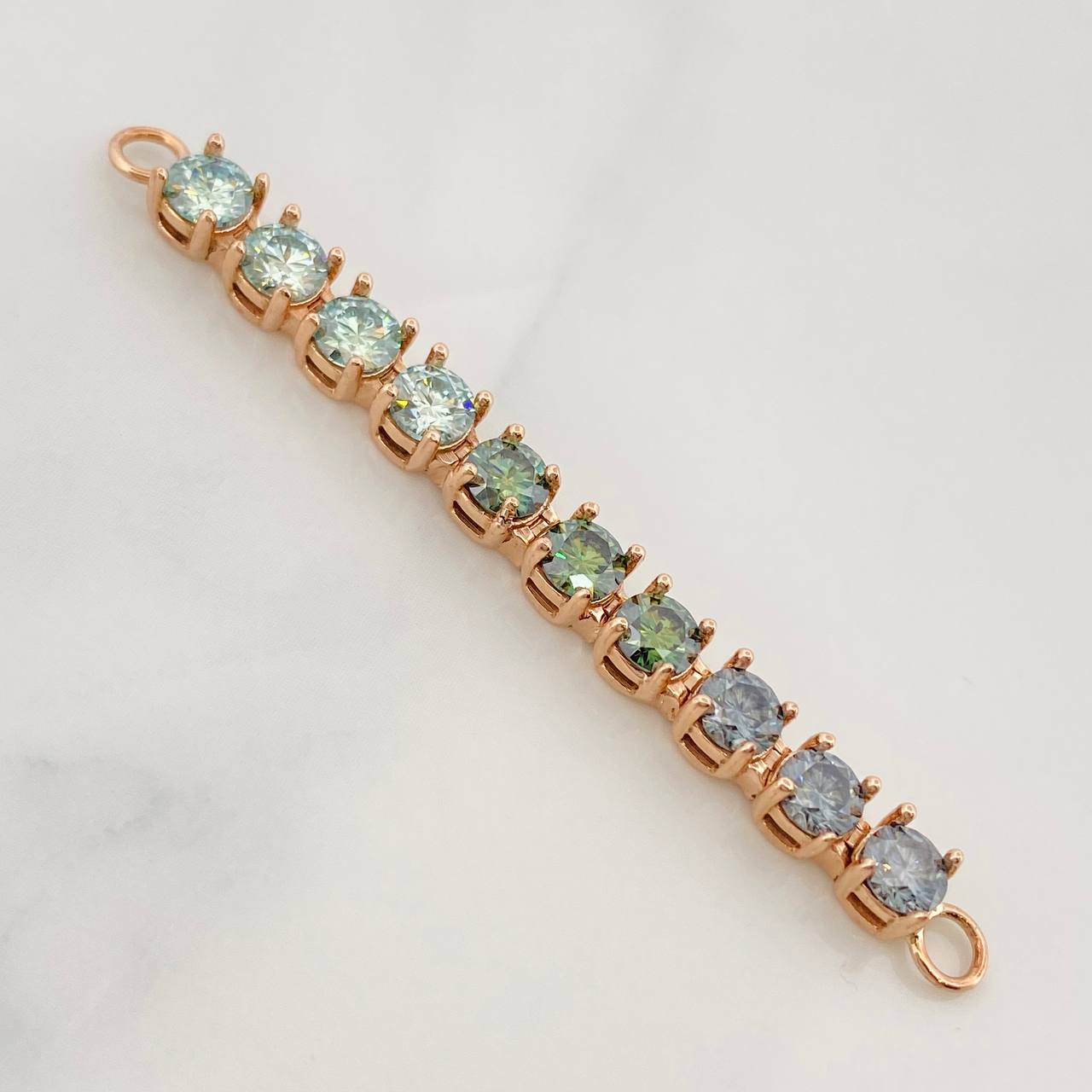 Herraje Tennis Moisanitas 3.3qts 4.05g / 2 1/4 in Oro Rosa 18K