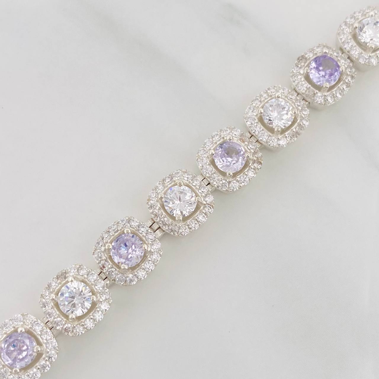 Tennis Bracelet 22.2g / 7 1/2 in / 7.5mm Silver 925