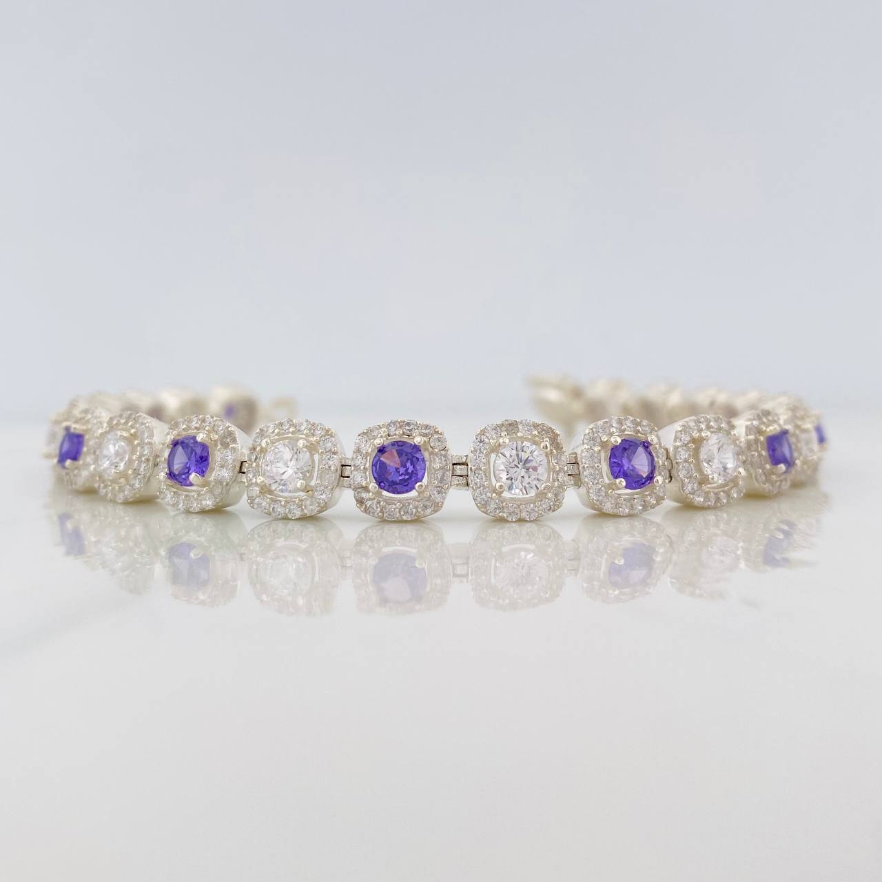 Tennis Bracelet 21.7g / 7 1/2 in / 7.5mm Silver 925