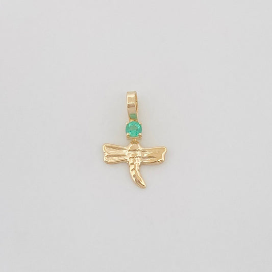 Dije Libelula Esmeraldas 0.3Pts 0.25 g / 1/2 in Oro Amarillo 18K