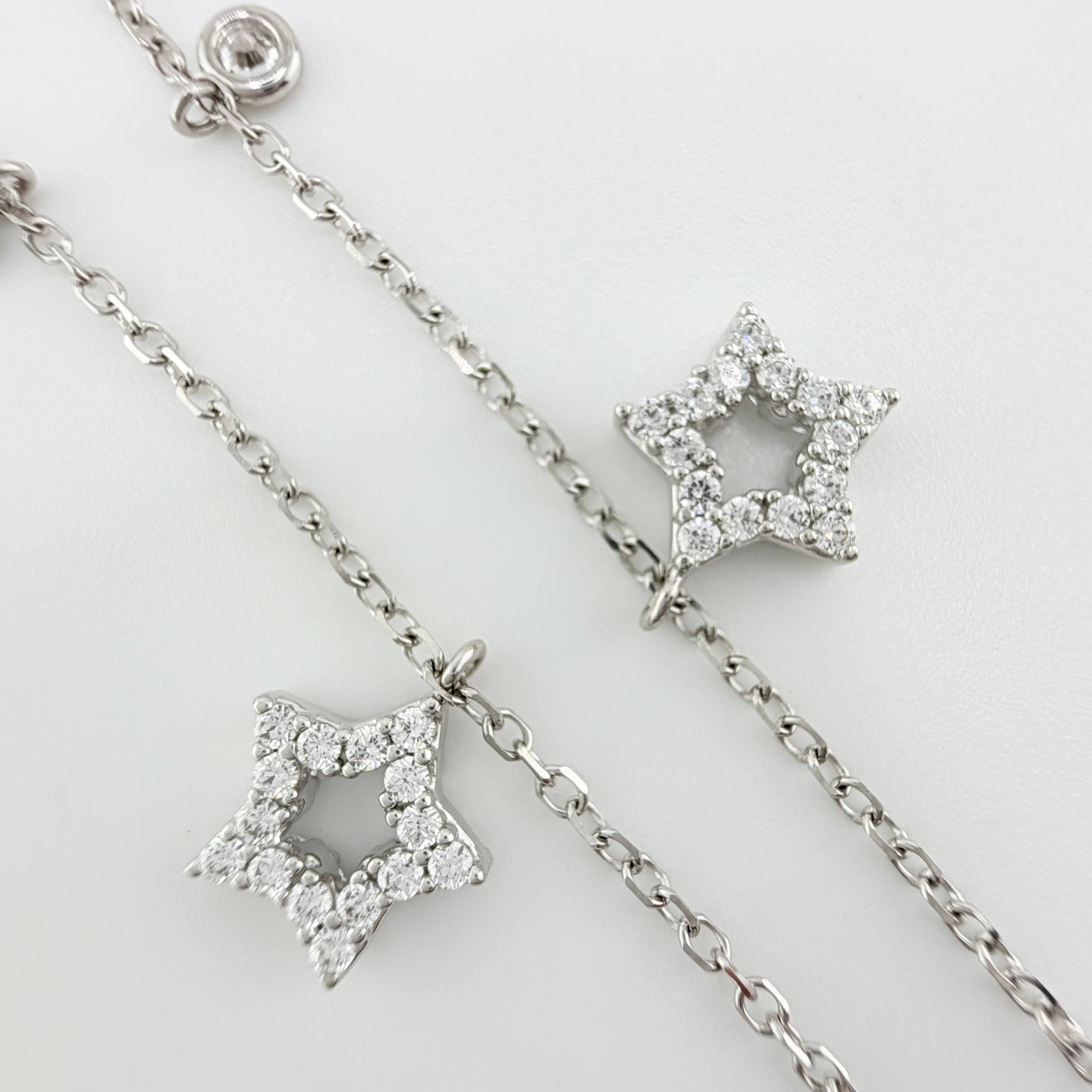 Pulso Aro Seguido Estrellas 3.05gr / 7 1/2 in / 1.2mm Oro Blanco +4 18K ©