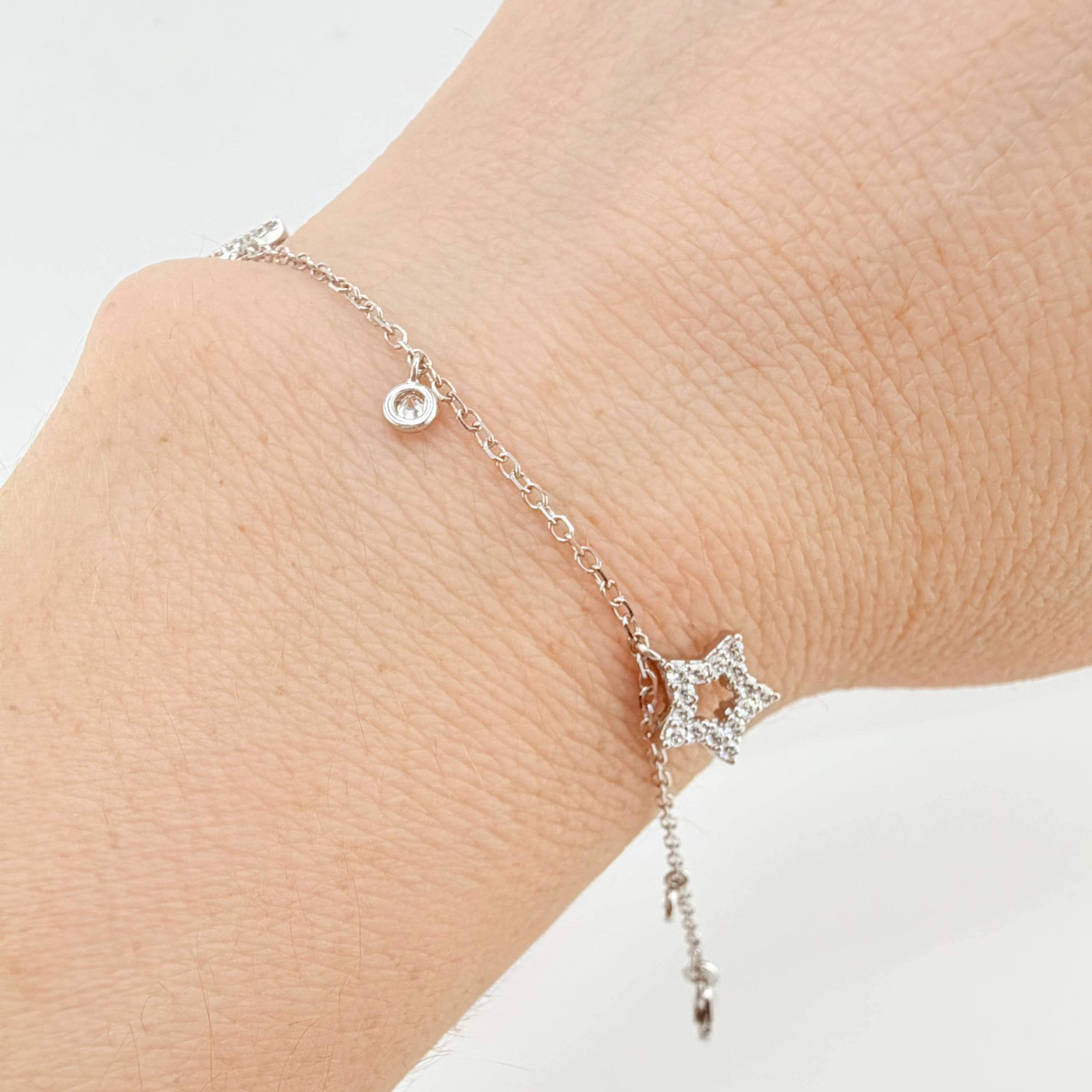 Pulso Aro Seguido Estrellas 3.05gr / 7 1/2 in / 1.2mm Oro Blanco +4 18K ©