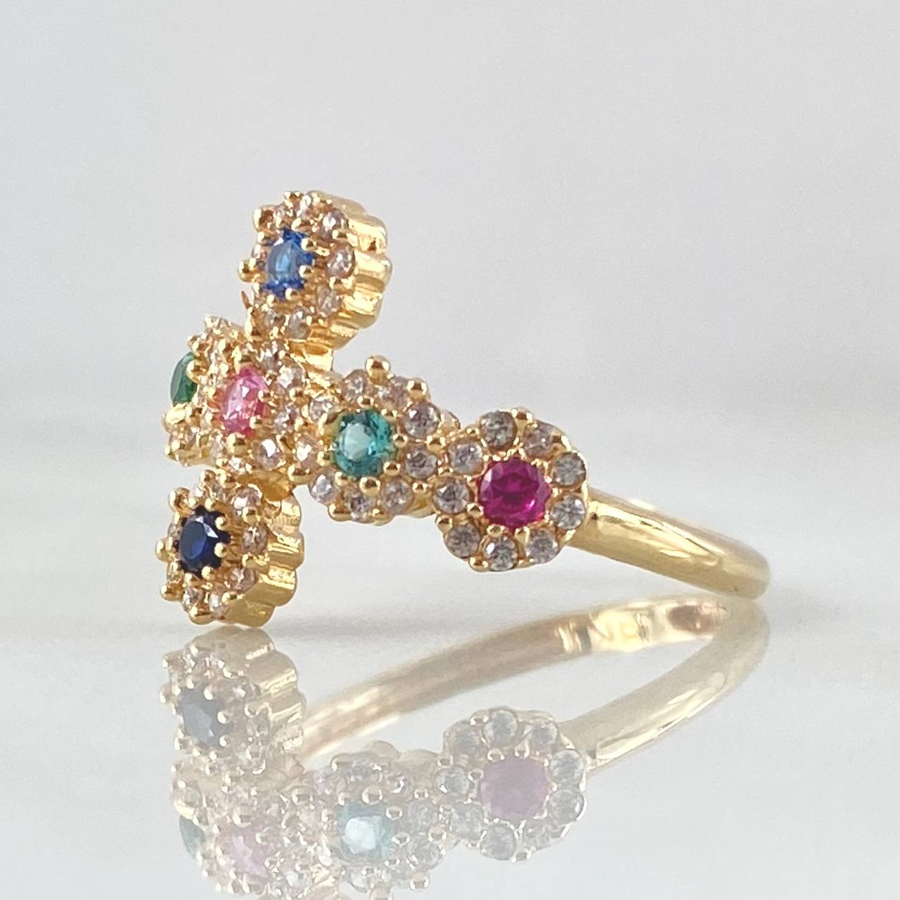 Tupida Cross Ring 2.35gr / Size 6 1/4 / 18K Gold ©
