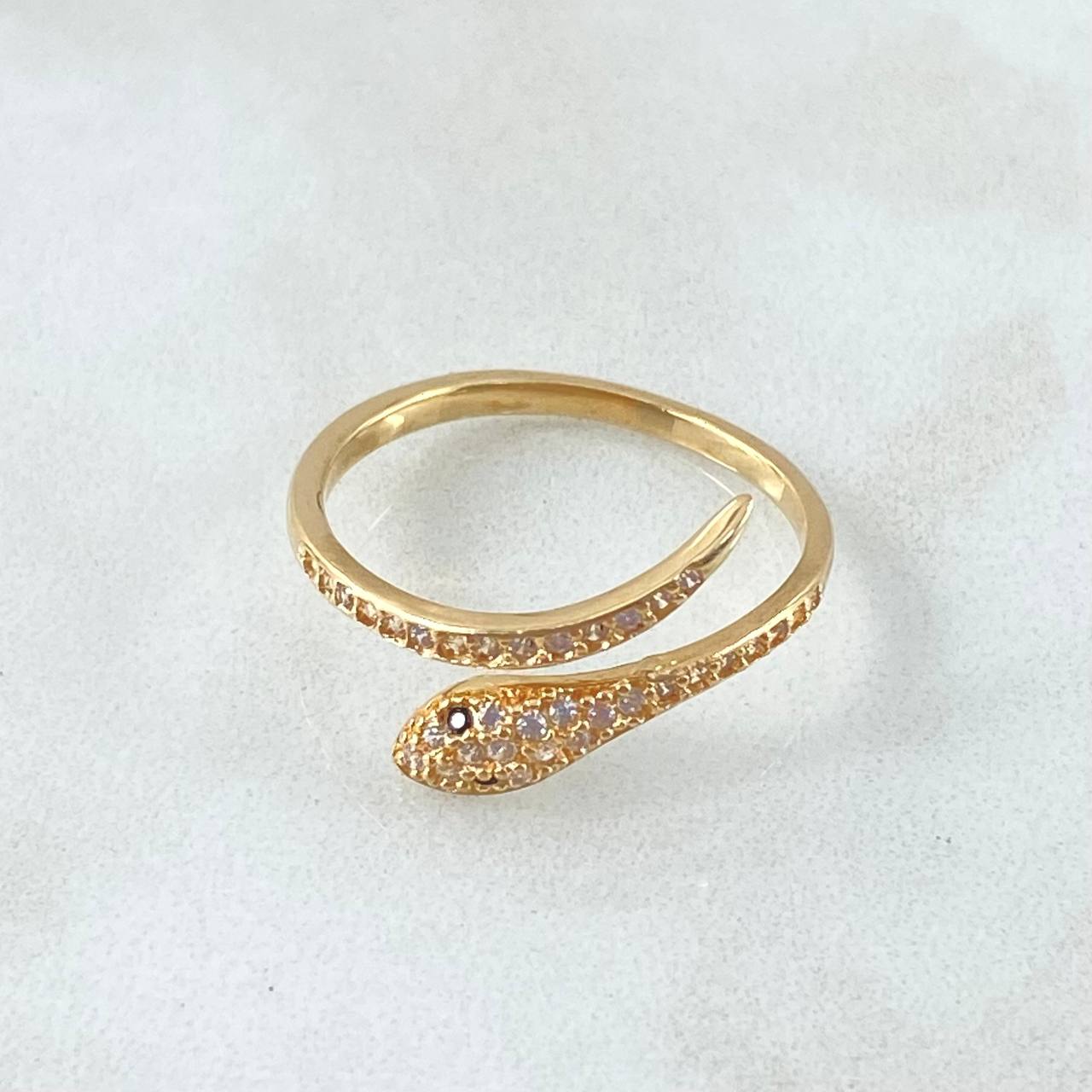 Snake Ring 2.2gr / Size 7 3/4 / 18K Gold ©