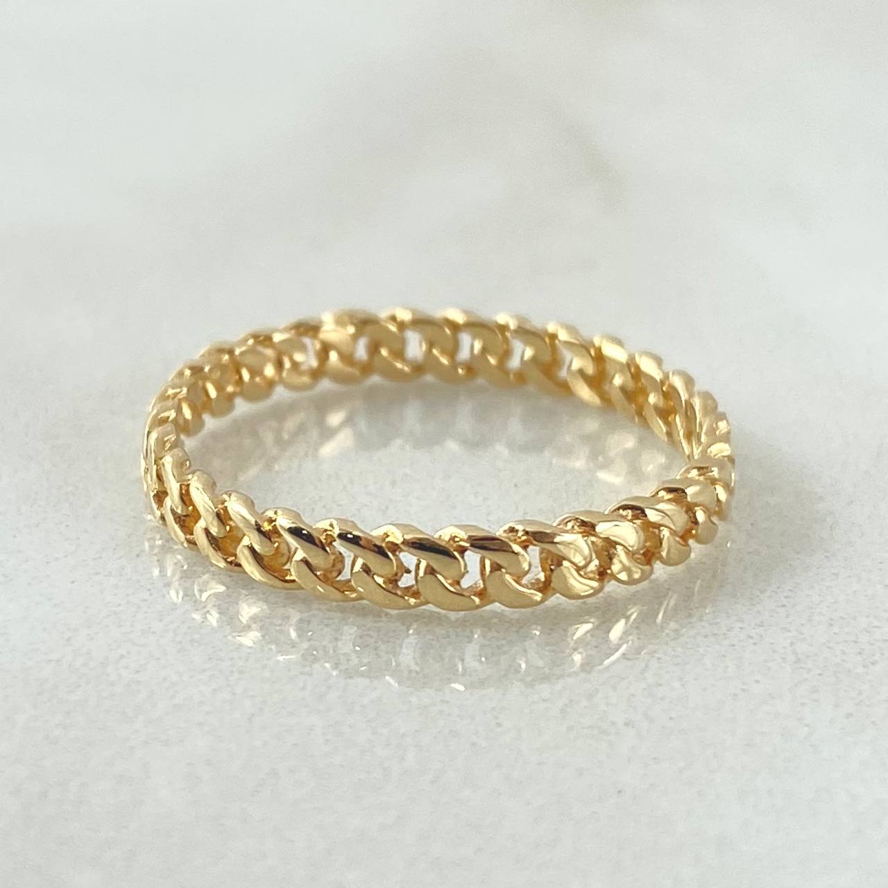 Cuban Ring 1.7gr / Size 7 1/4 / 18K Gold ©