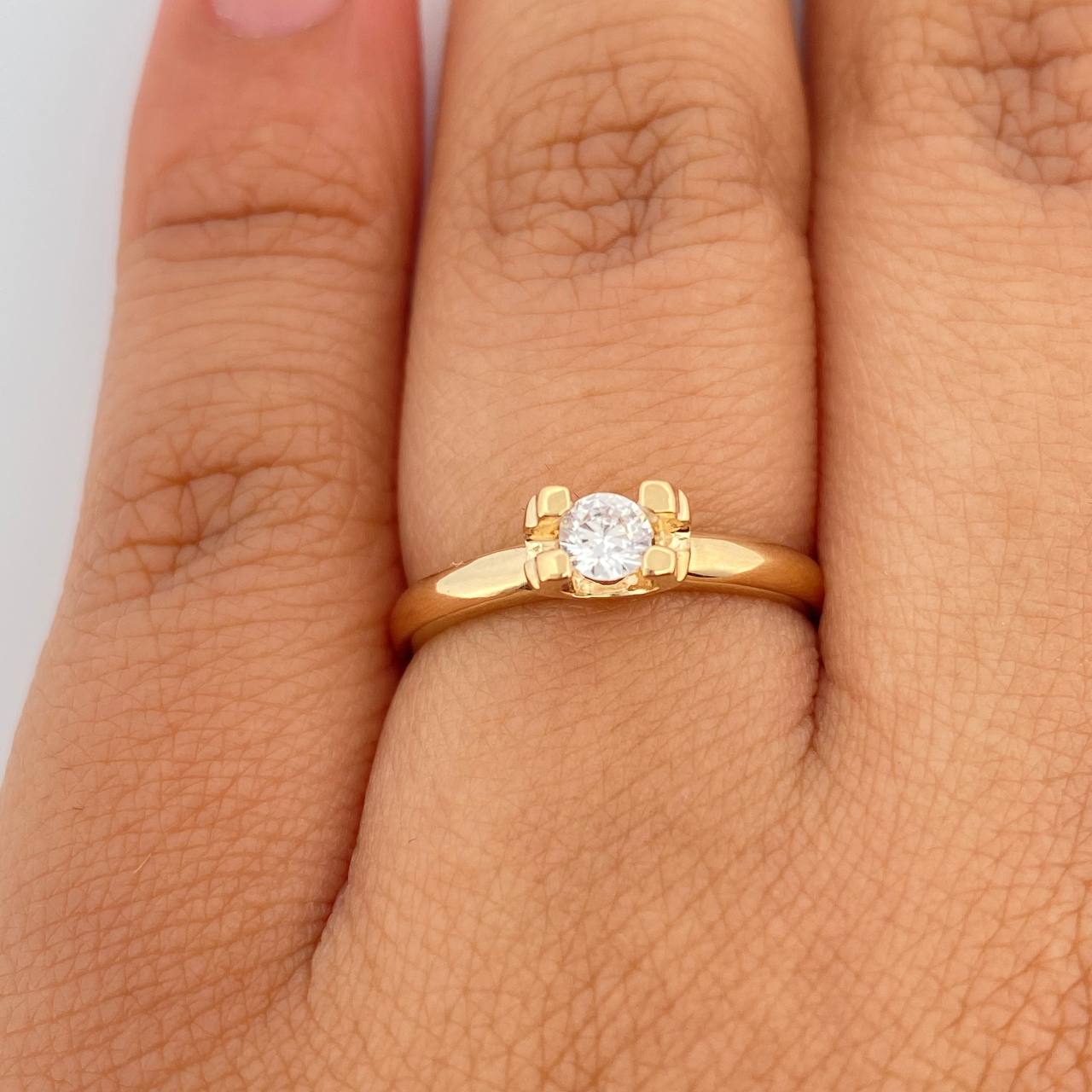 Anillo Solitario 1.75gr / T6 / Oro Amarillo 18K $