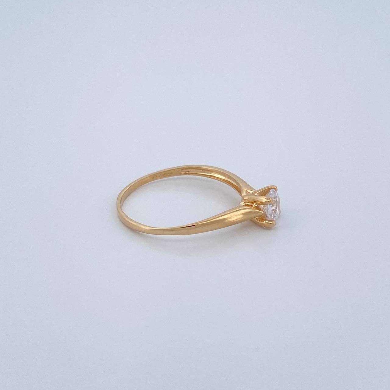 Anillo Solitario 1.5gr / T6 / Oro Amarillo 18K $