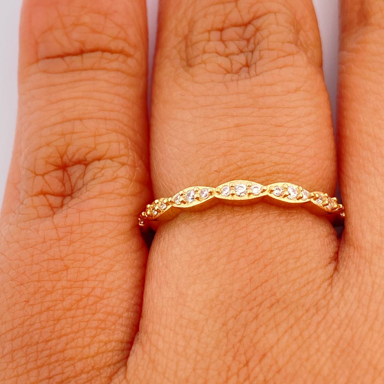 Anillo Linea de Ojos 1.4gr / T5 3/4 / Oro Amarillo 18K $