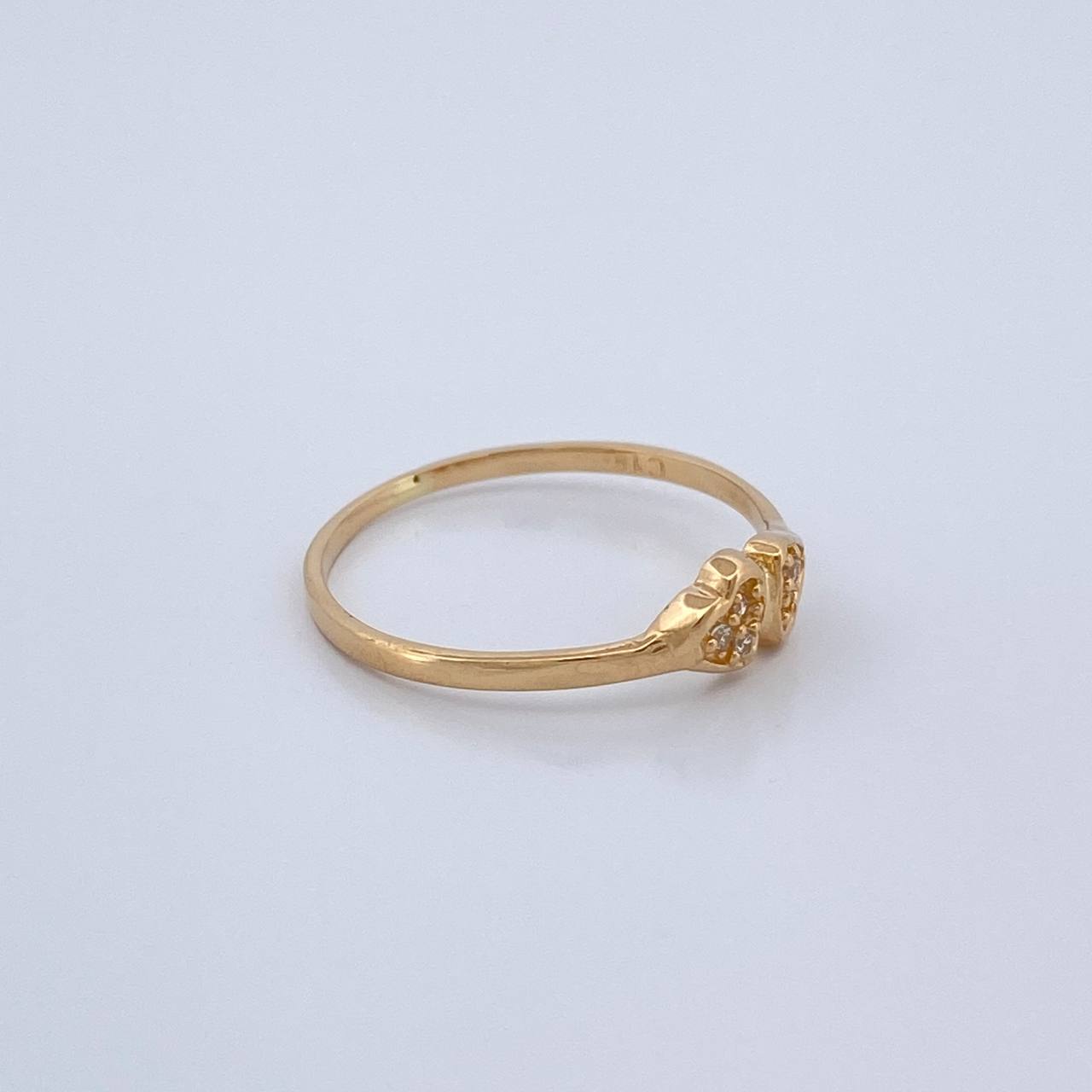 Anillo Corazones 1.15gr / T6 / Oro Amarillo 18K $
