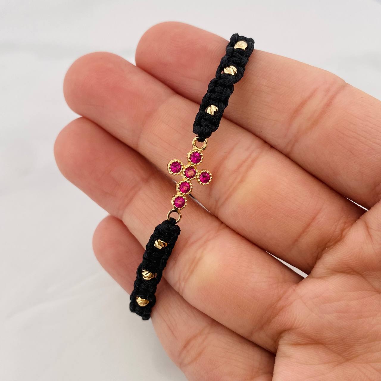 Pulsera Tejida Negra Cruz Tupida Oro Amarillo 18K