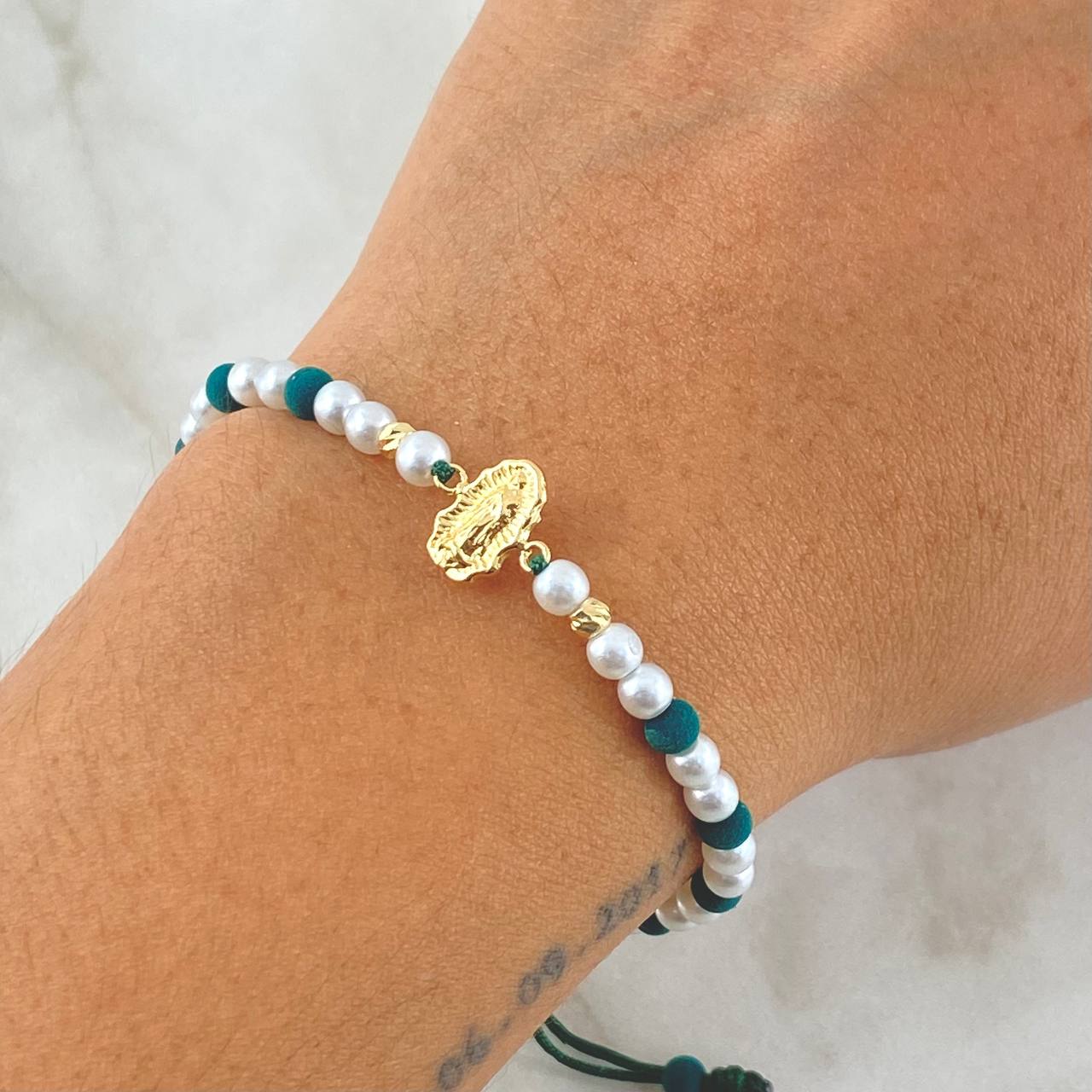 Green Bracelet Charm Virgin Guadalupe 0.45gr / 3mm Beads Diamond Cut 2 Units 18K Yellow Gold *