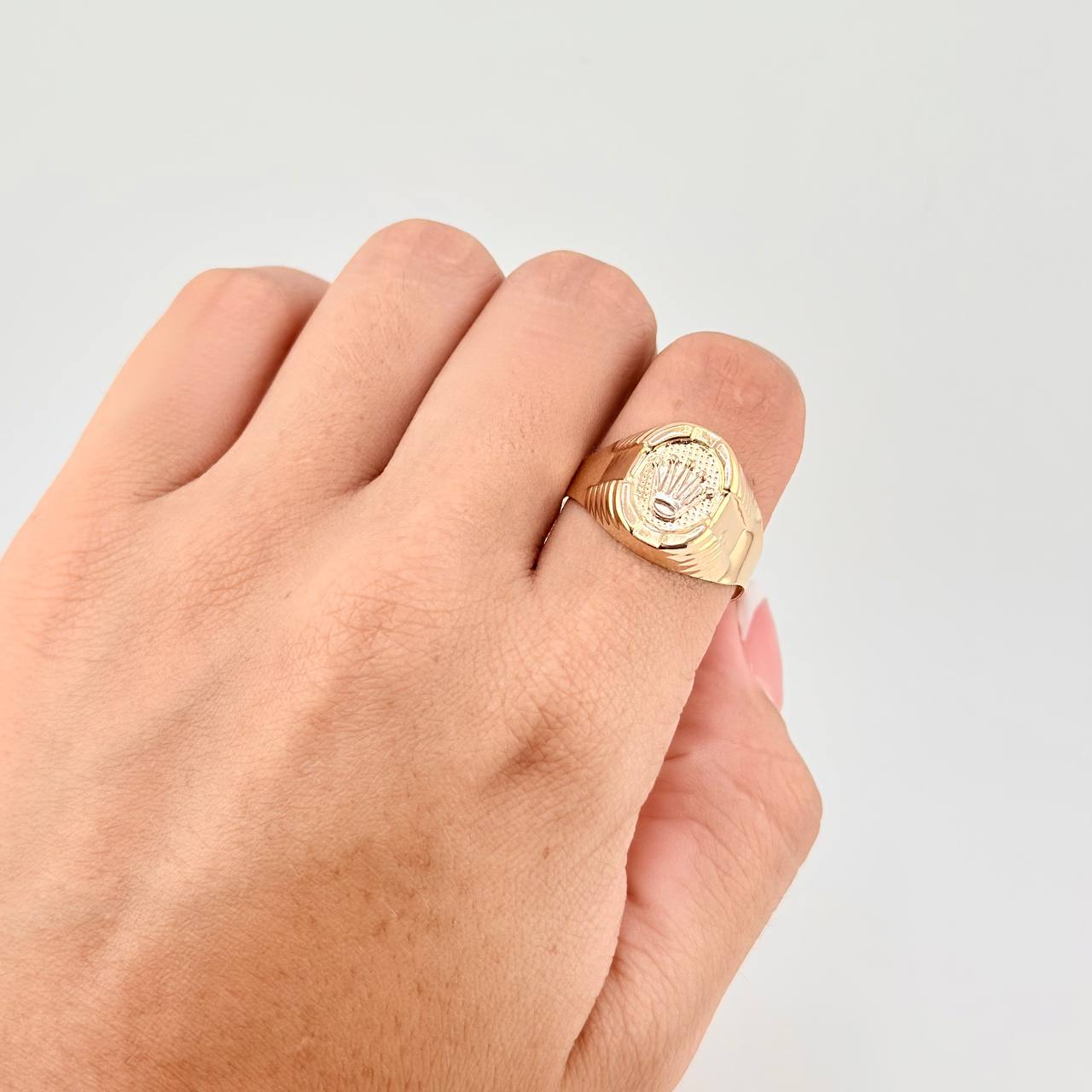 Anillo Sello Corona Ovalado 3.9g / T10 3/4 Dos Oros Amarillo Blanco 18K