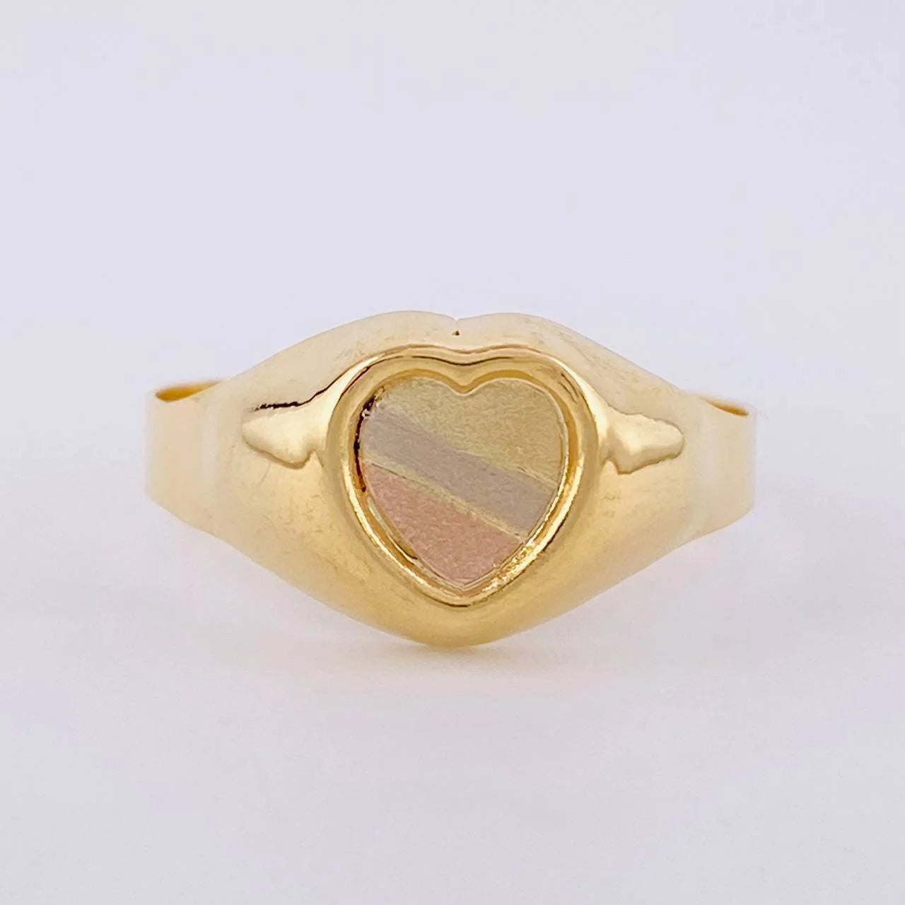 Heart Signet Ring 1.8g / T9 Three Golds 18K