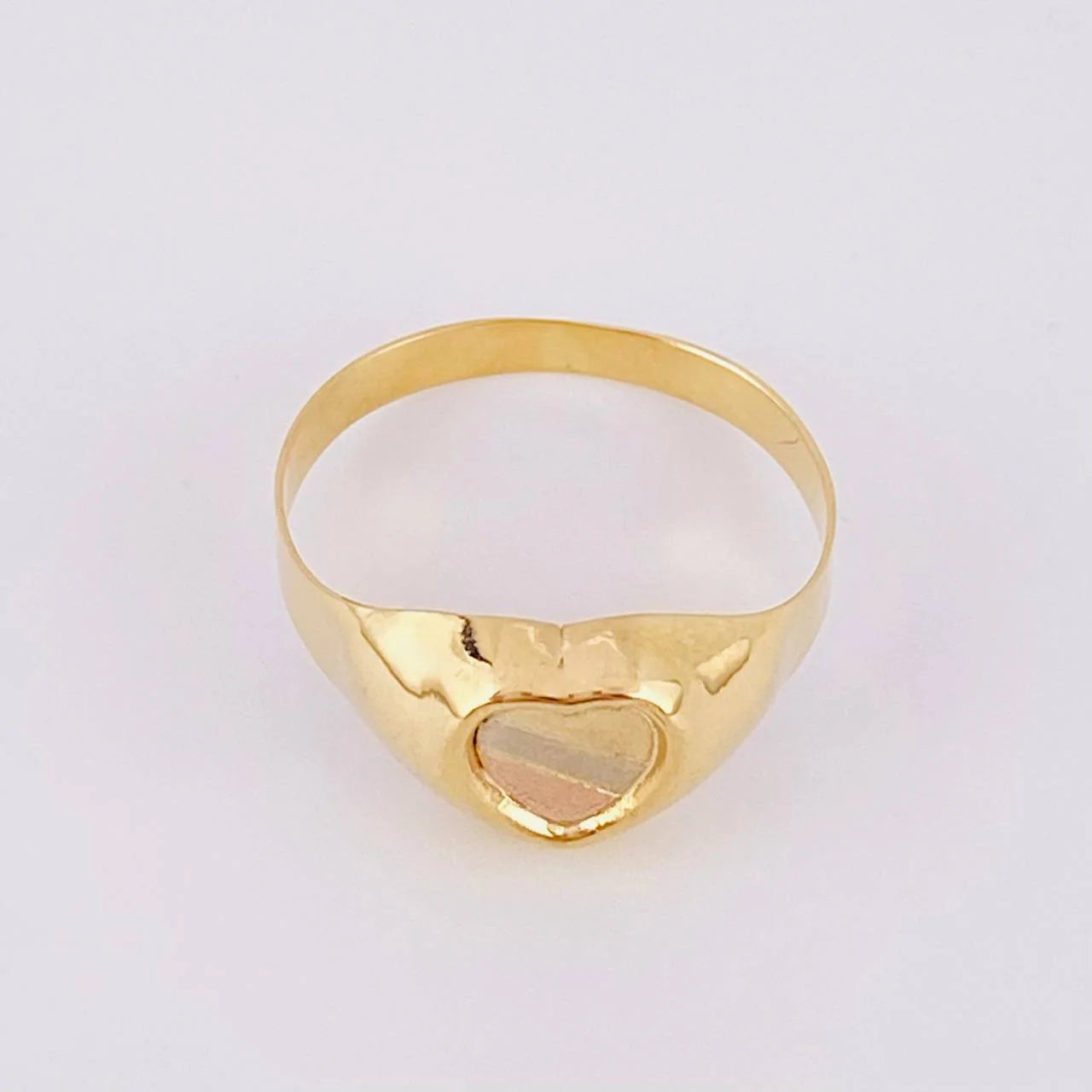 Heart Signet Ring 1.8g / T9 Three Golds 18K
