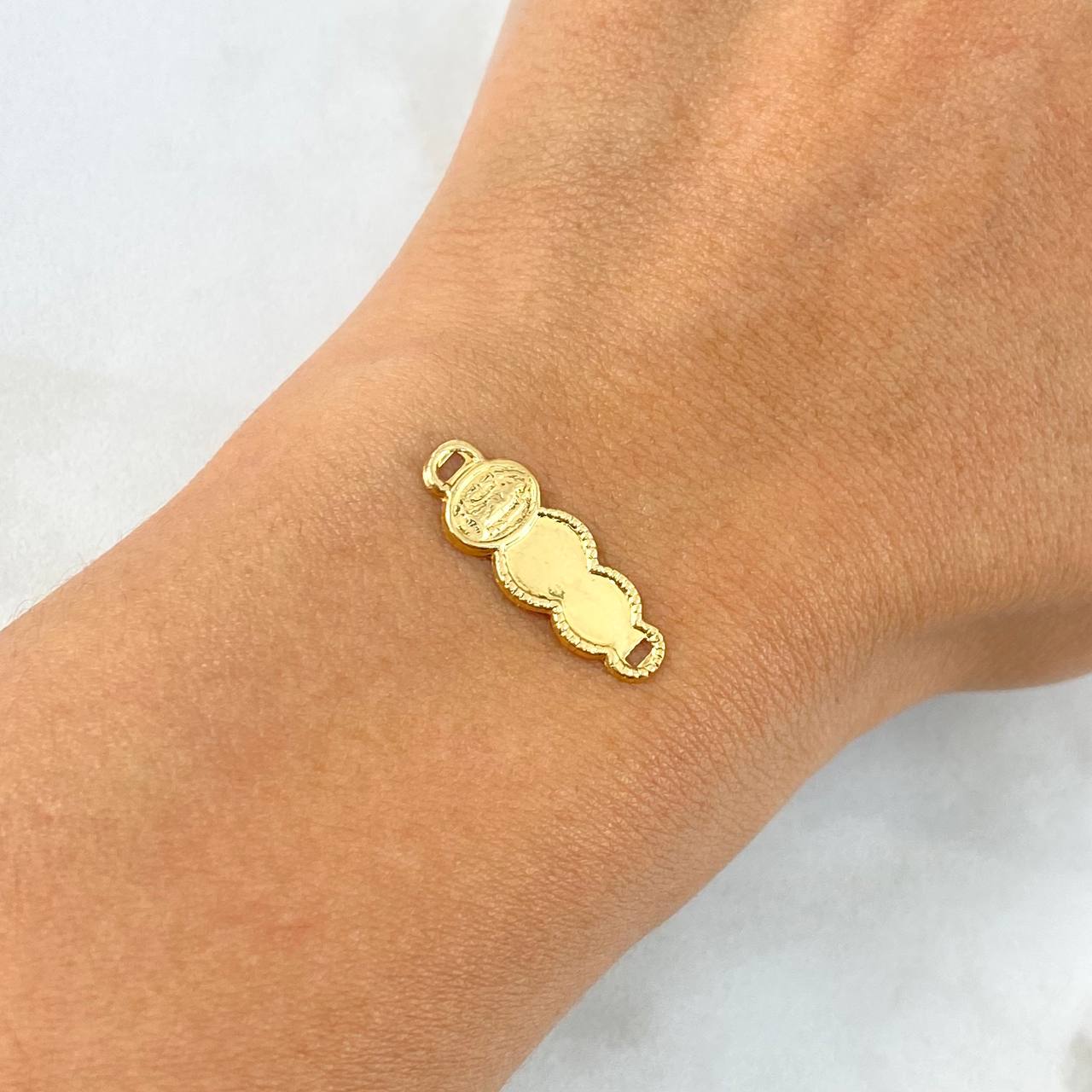 Charm Virgin Guadapule Cloud 0.6gr / 2.2cm / Yellow Gold Dotted Edges