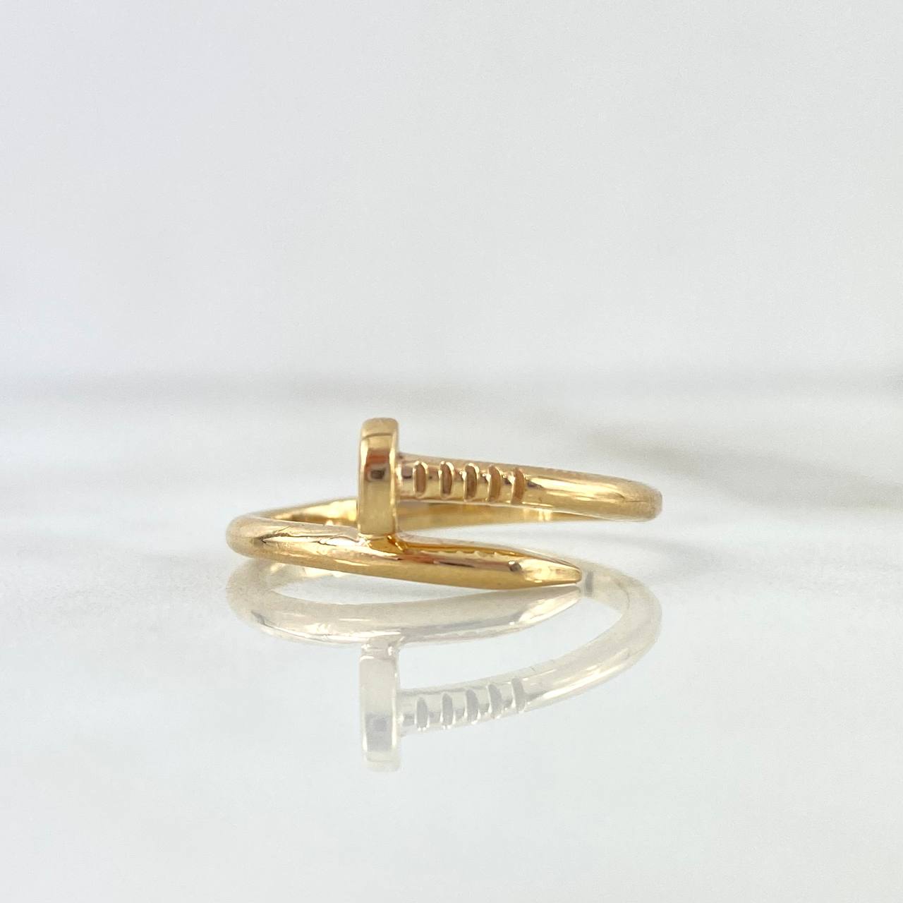 Nail Ring 3gr / Size 5 1/2 / 18K Gold