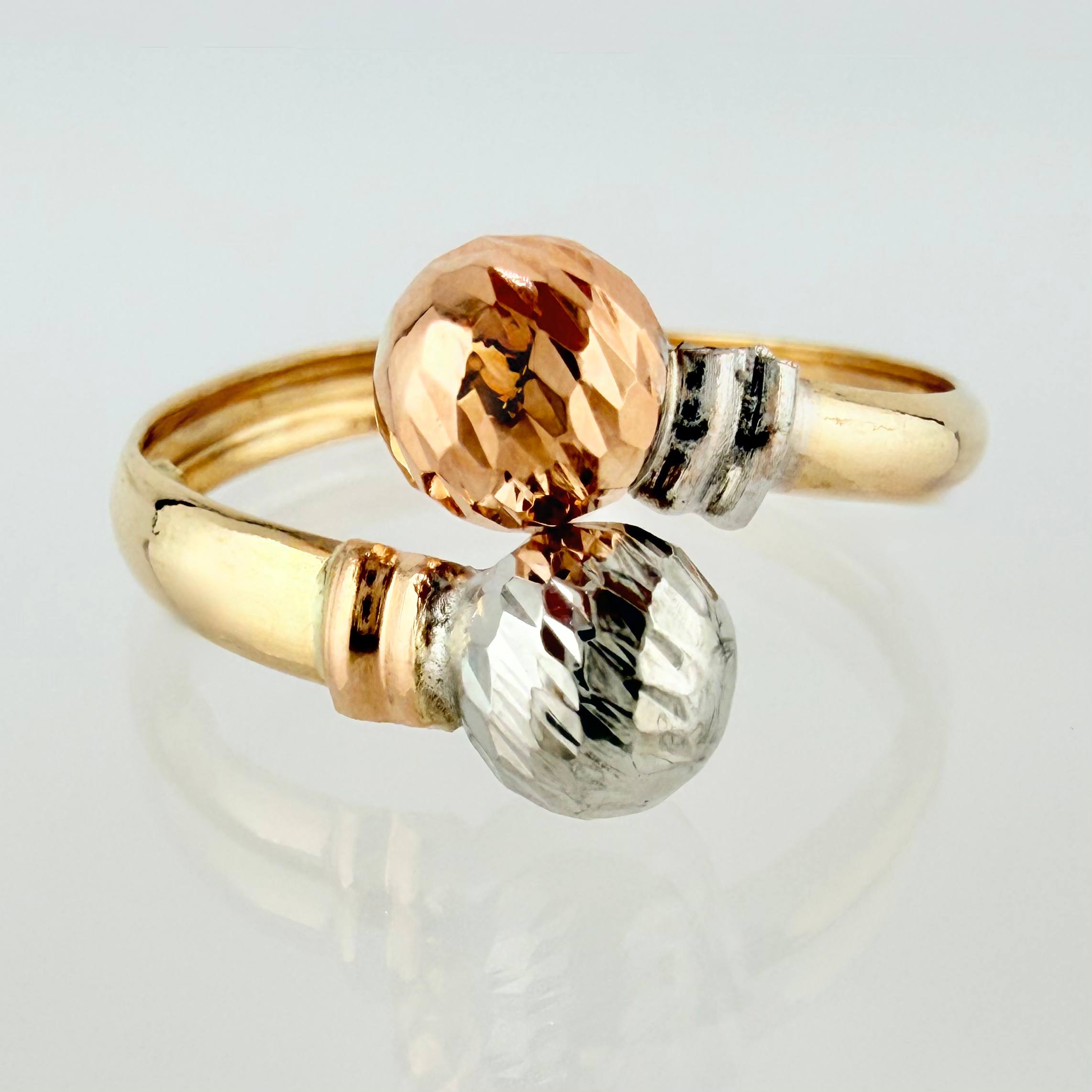 Anillo Tu Y Yo Diamantado 2.25gr / T8 3/4 / Tres Oros 18K