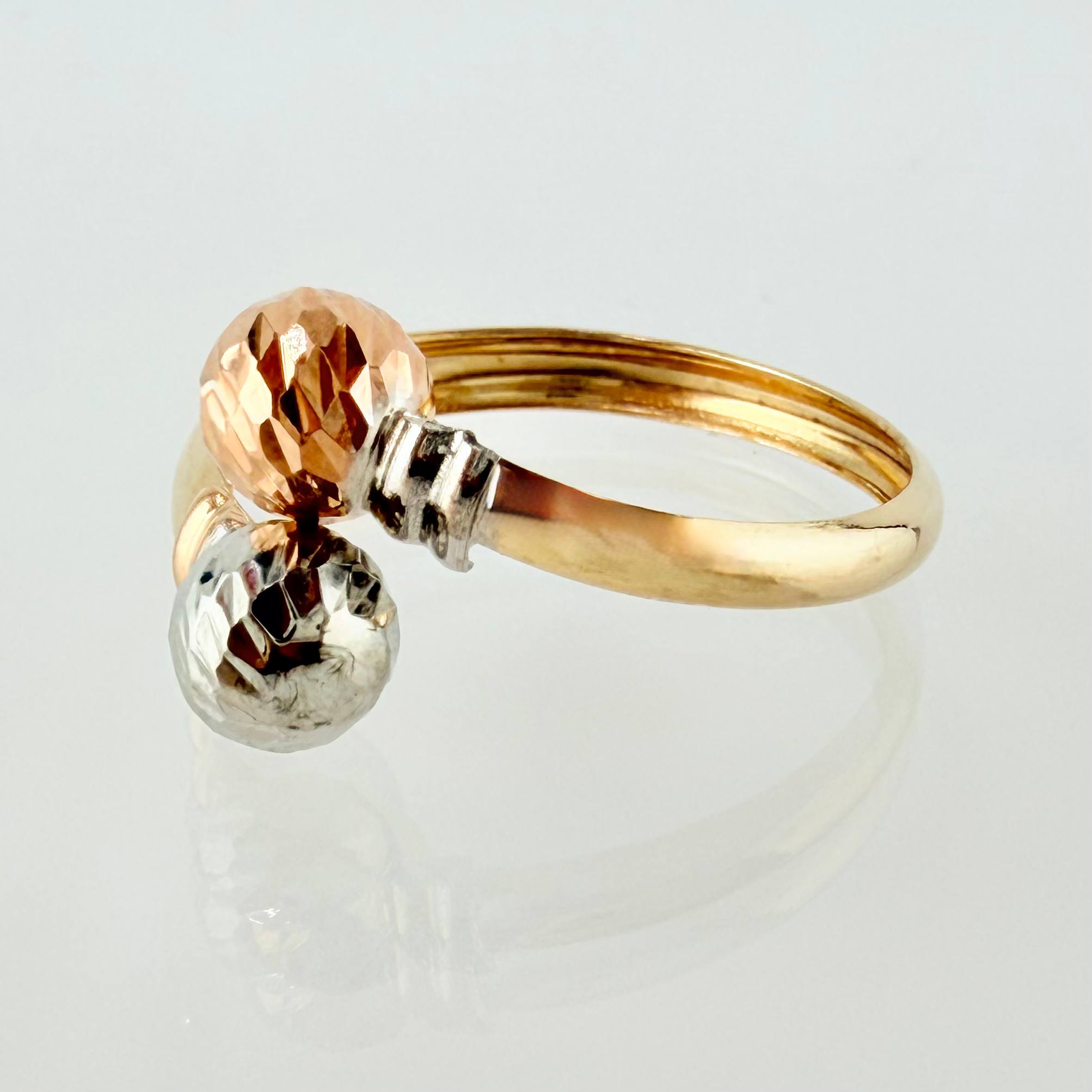 Anillo Tu Y Yo Diamantado 2.25gr / T8 3/4 / Tres Oros 18K