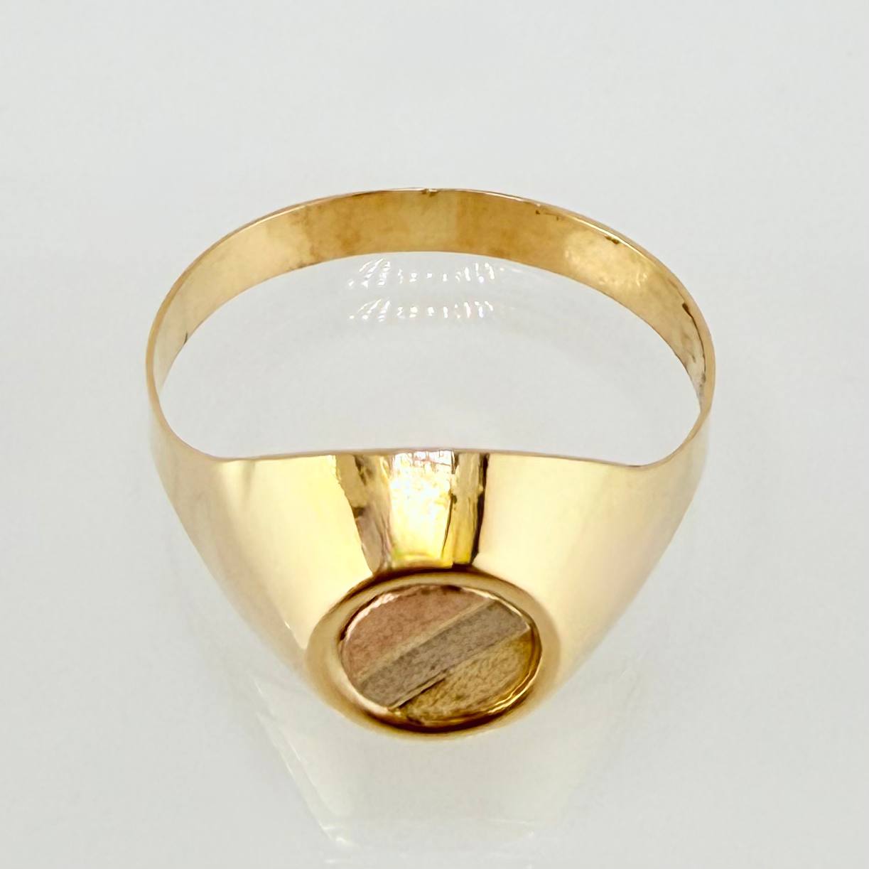 Anillo Sello Circular 1.75gr / T9 3/4 / Tres Oros 18K