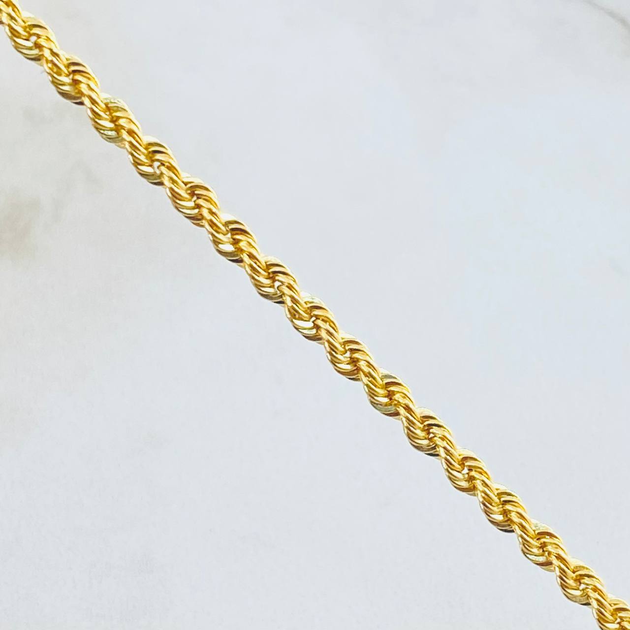 Rope Chain 3.6gr / 23 1/2 in / 18K Gold +3