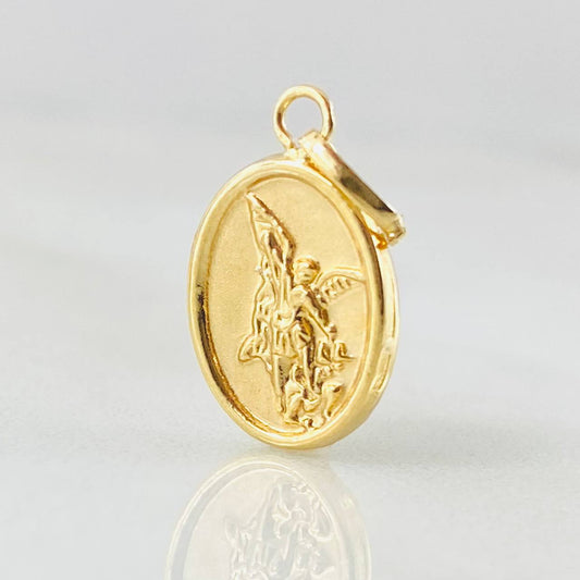 Pendant Saint Michael the Archangel 0.5gr / 3/4 in / 18K Yellow Gold